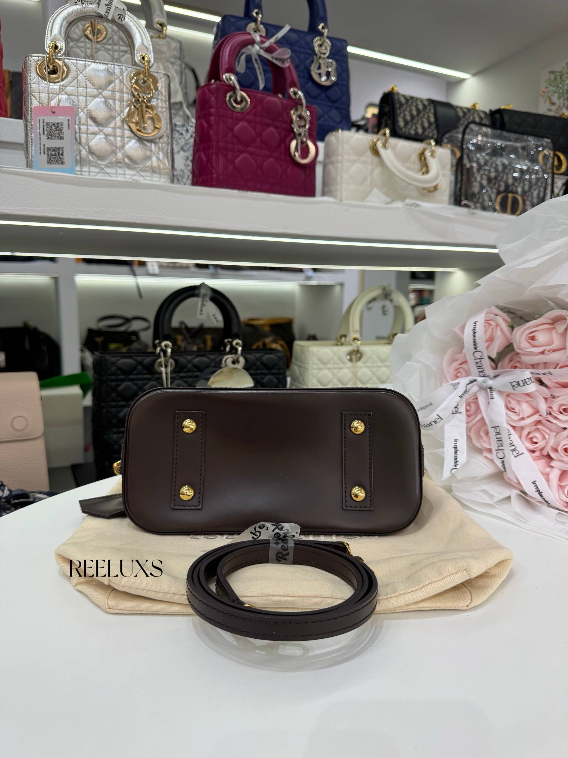LOUIS VUITTON LV Alma BB Damier Ébène canvas