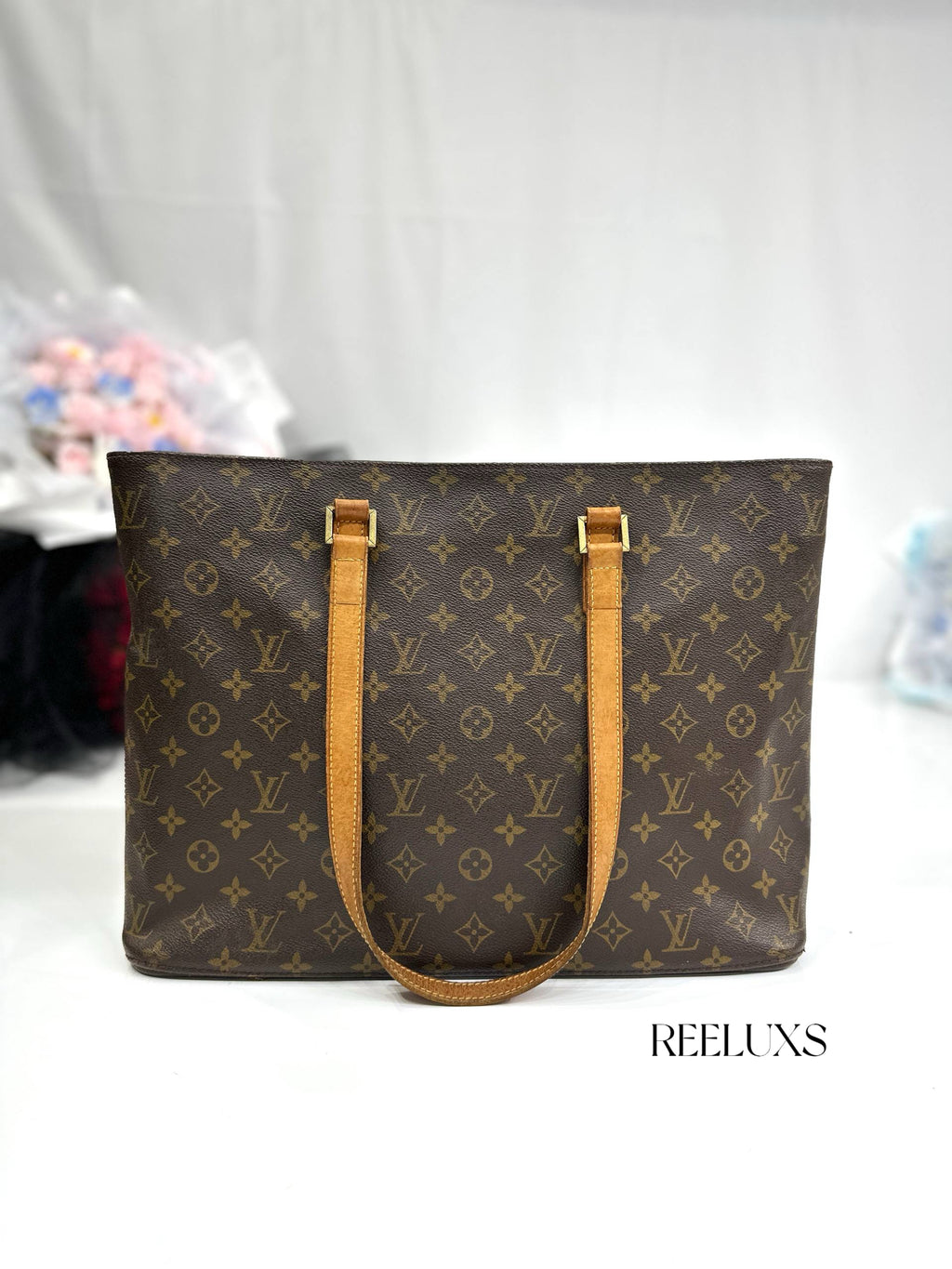 LOUIS VUITTON LV Monogram Luco Tote Handbag
