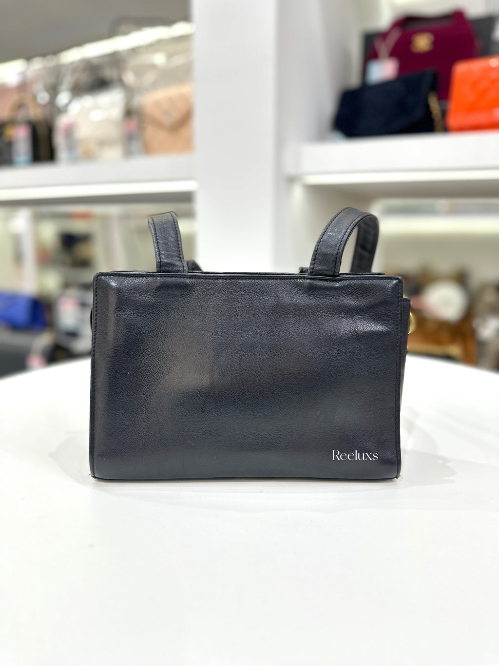 VERSACE Vintage Gianni Black Leather Shoulder Bag
