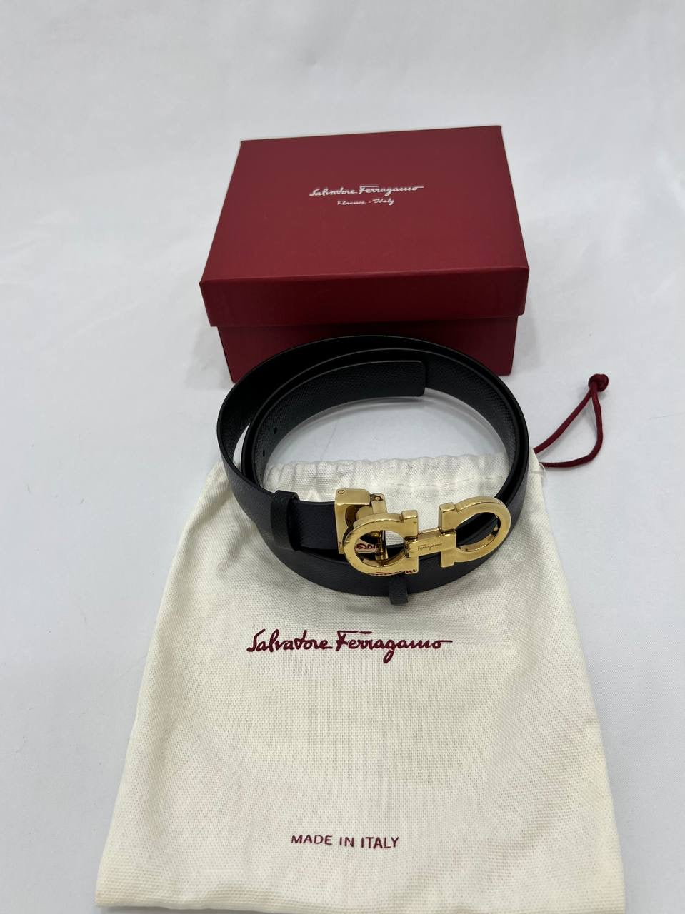 SALVATORE FERRAGAMO Ladies Gancini Reversible Leather Belt In Blue Calf Leather 95cm