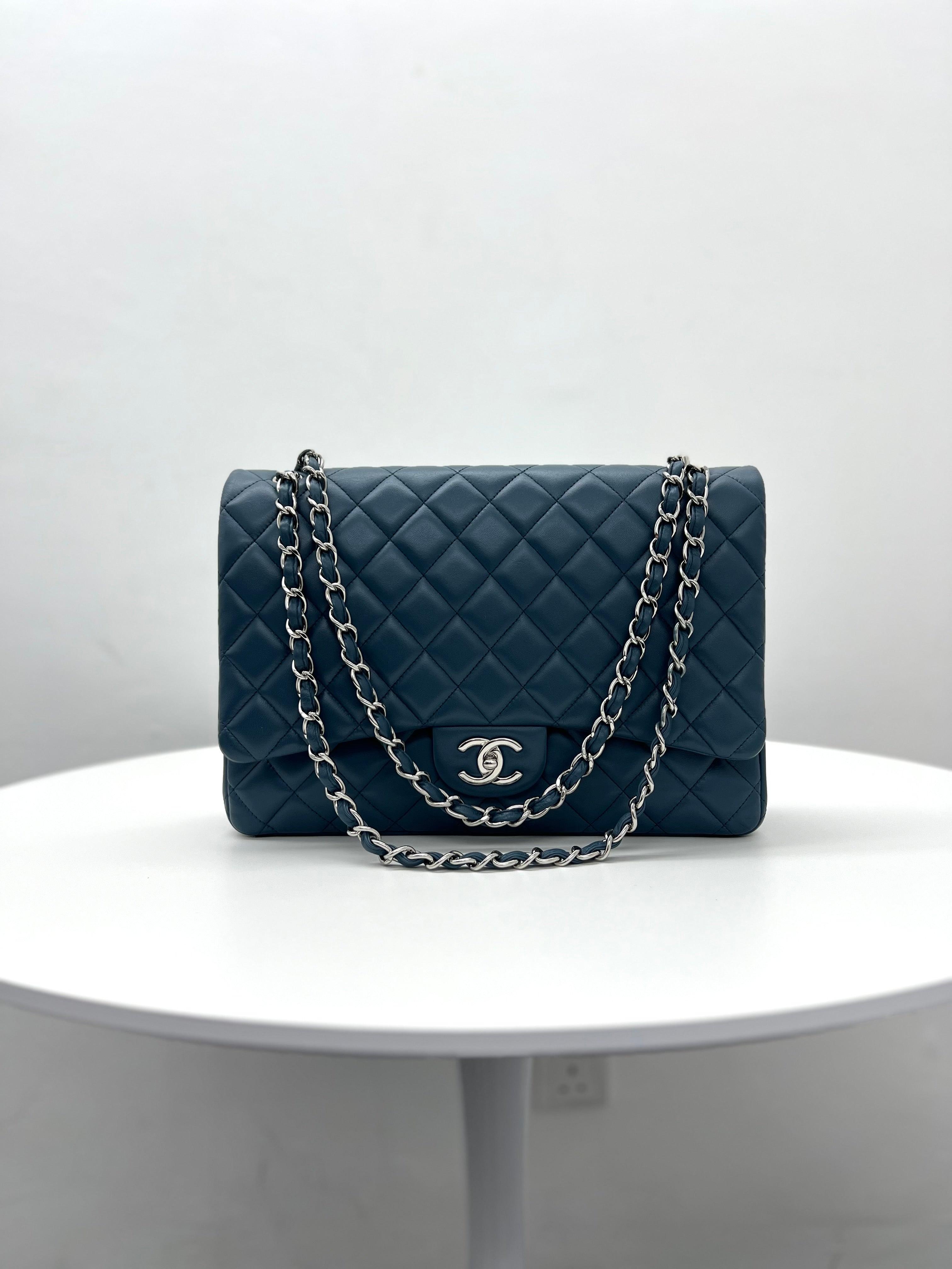 CHANEL Classic Flap Jumbo Lambskin Blue - Reeluxs 