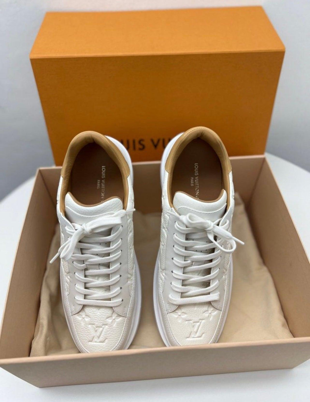 Louis Vuitton White Monogram Beverly Hills Sneaker Shoe Size 9 - Reeluxs 