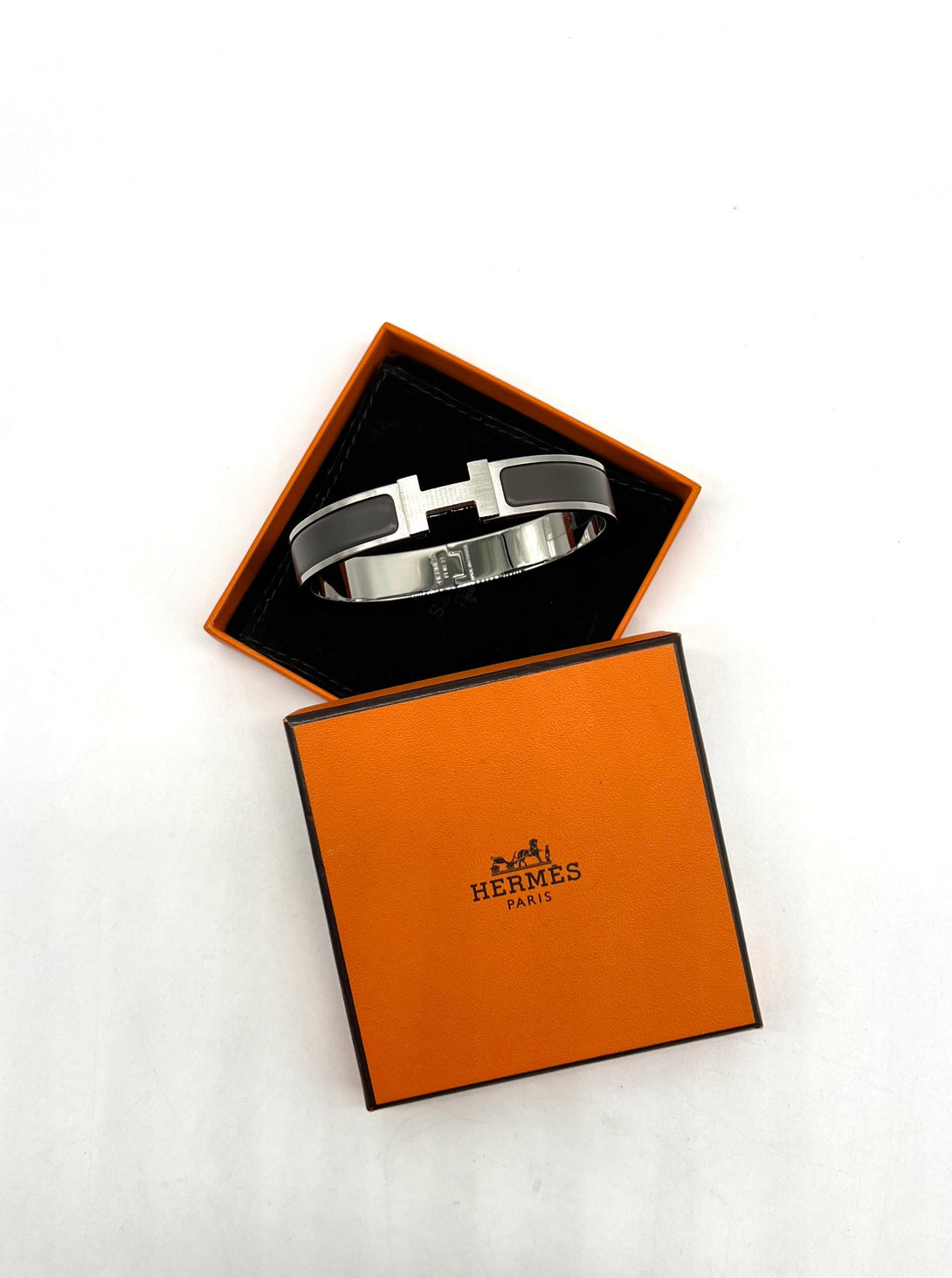 HERMES Matte Enamel Narrow Clic Clac HH Bracelet Etain - Reeluxs 