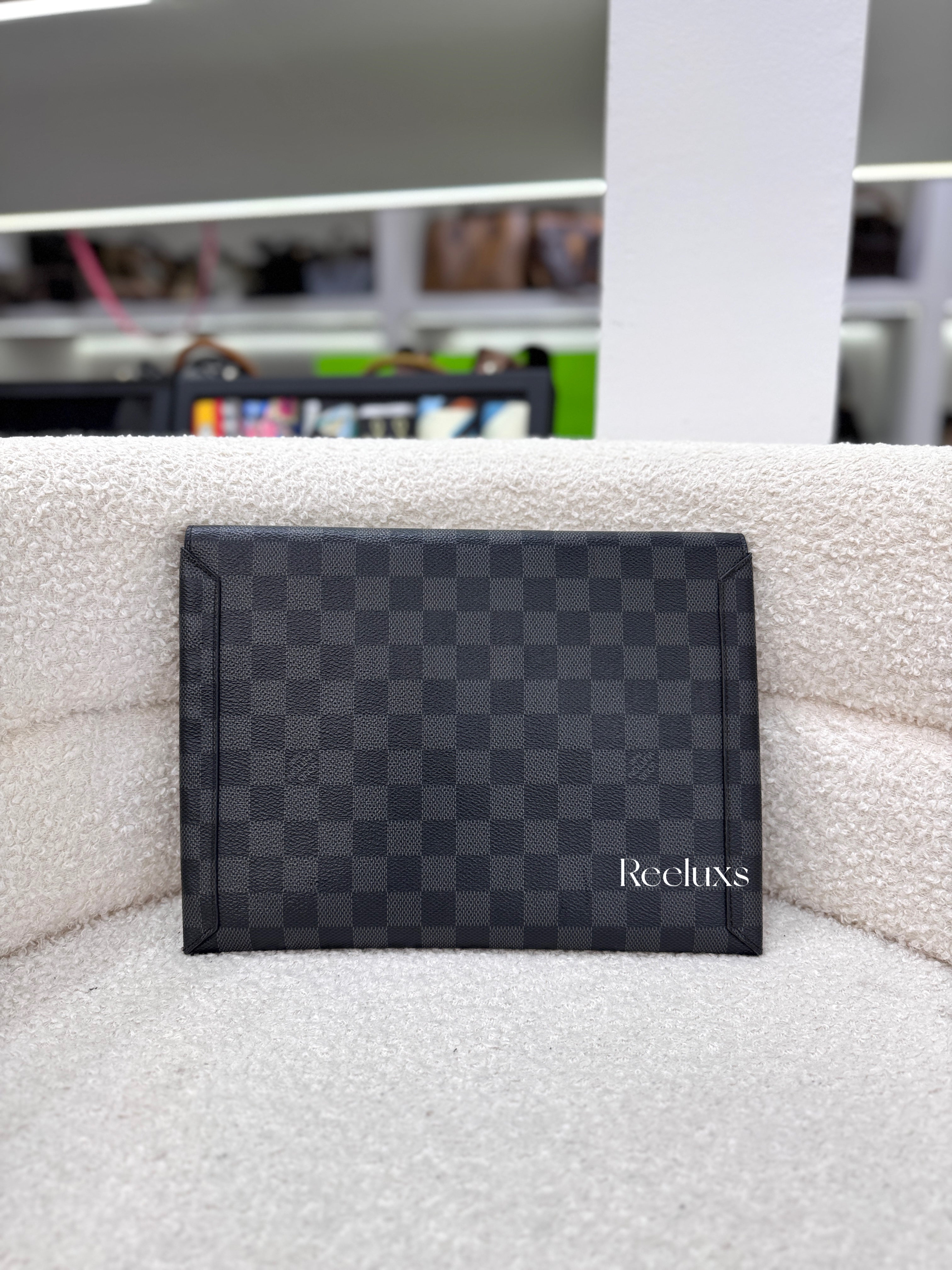 LOUIS VUITTON Damier Graphite Canvas Alpha Pochette GM Clutch