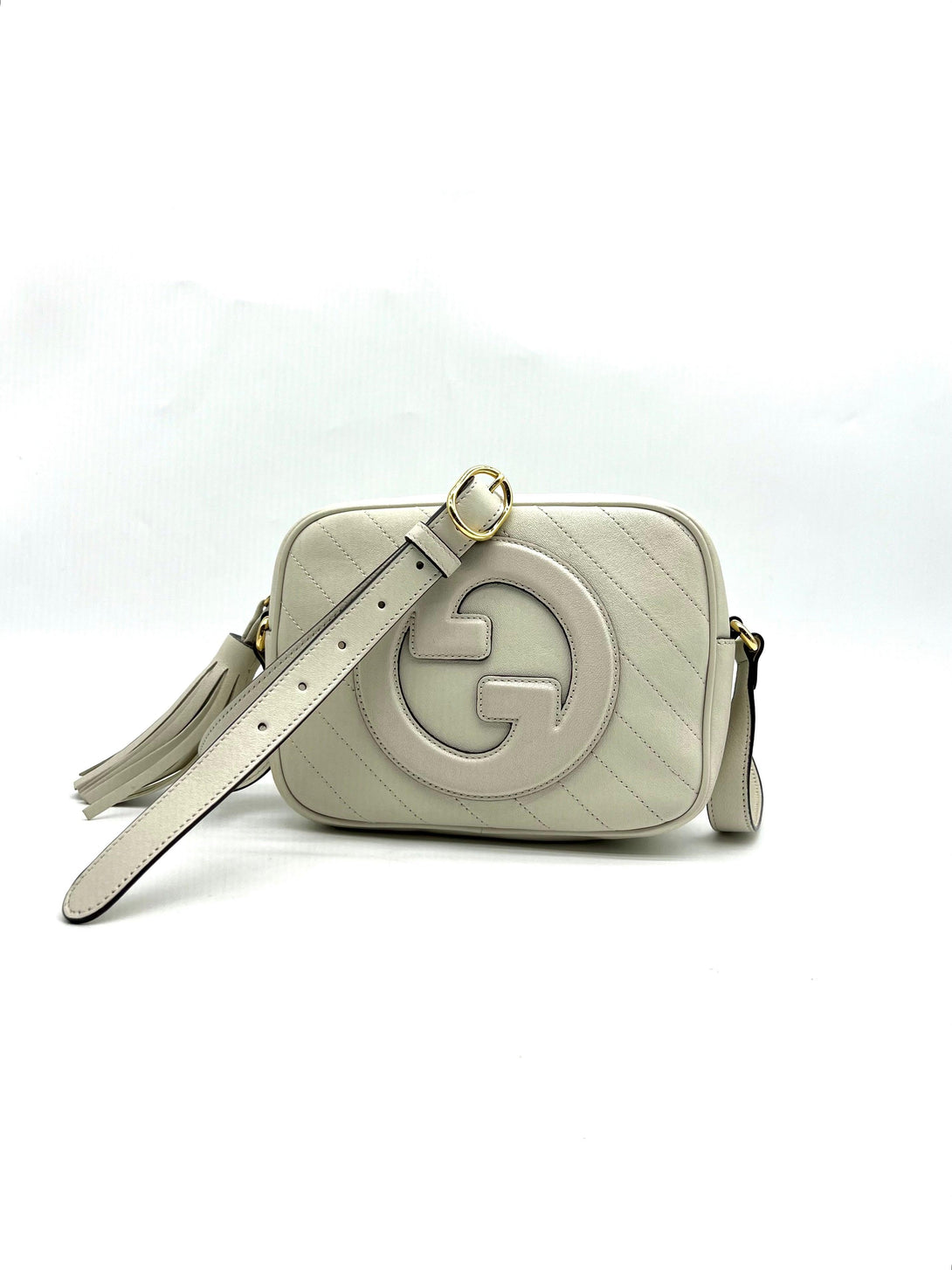 Gucci Women's Natural Blondie Small Shoulder Bag - Reeluxs 