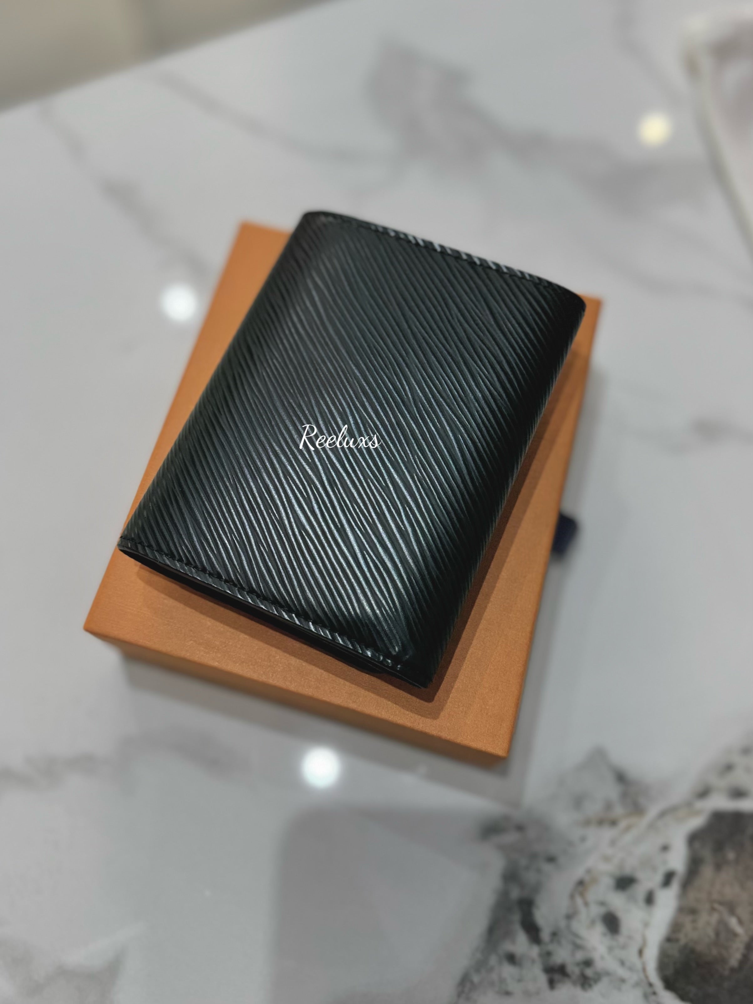 LOUIS VUITTON LV Twist Wallet