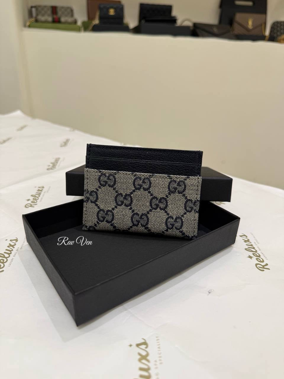 GUCCI GG Supreme Card Case