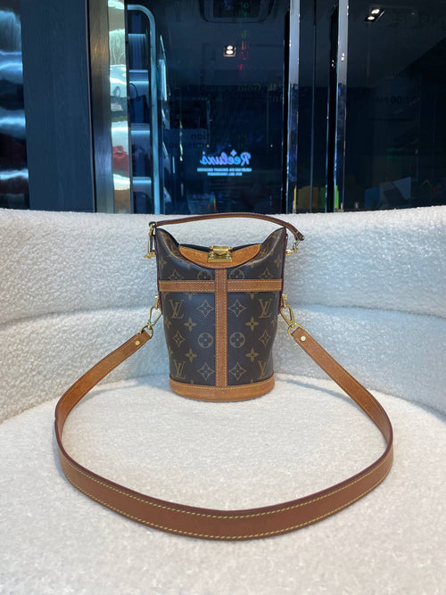 Louis Vuitton LV 2018 Monogram Duffle bucket bag
