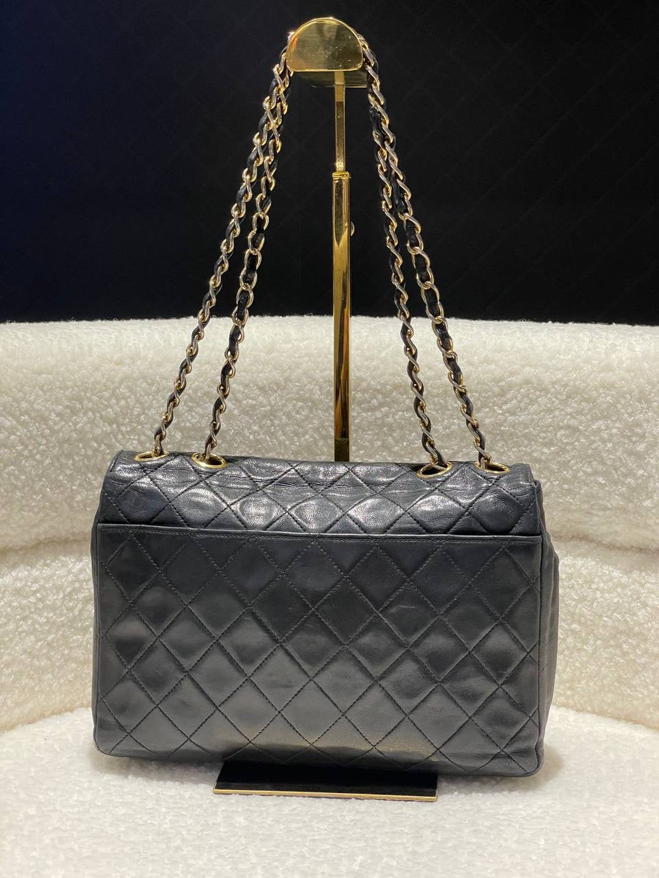 CHANEL LAMBSKIN CLASSIC FLAP SHOULDER BAG