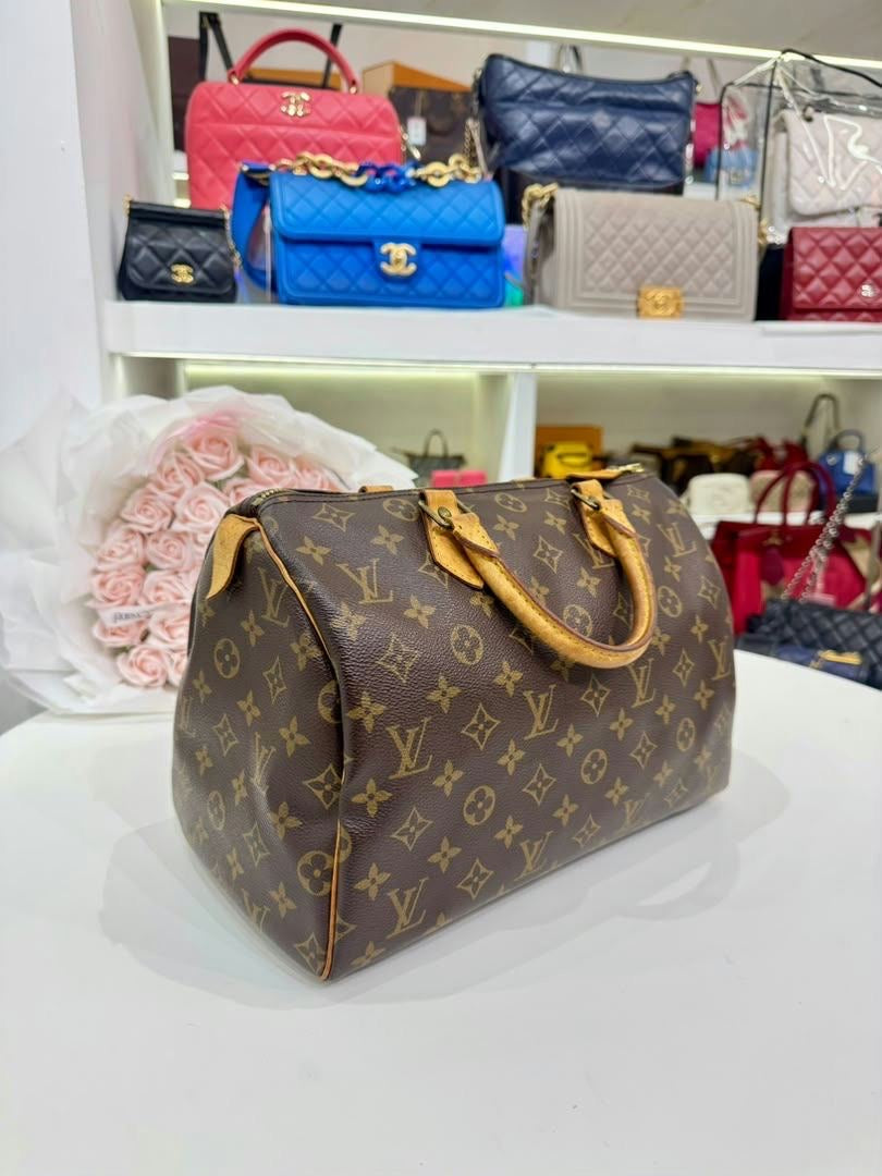 LOUIS VUITTON Monogram Speedy 30