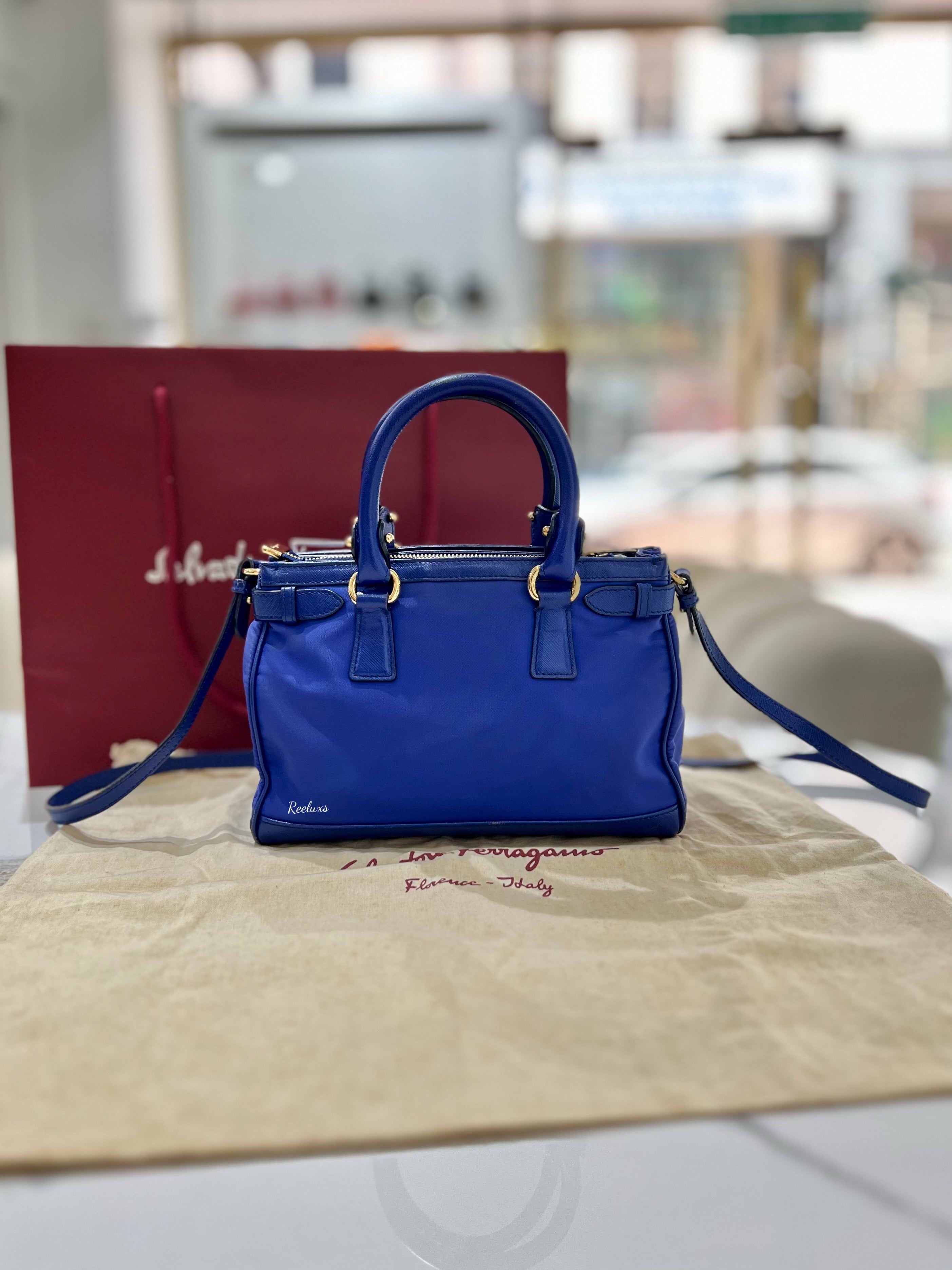 SALVATORE FERRAGAMO GANCINI BLUE Hand Bag