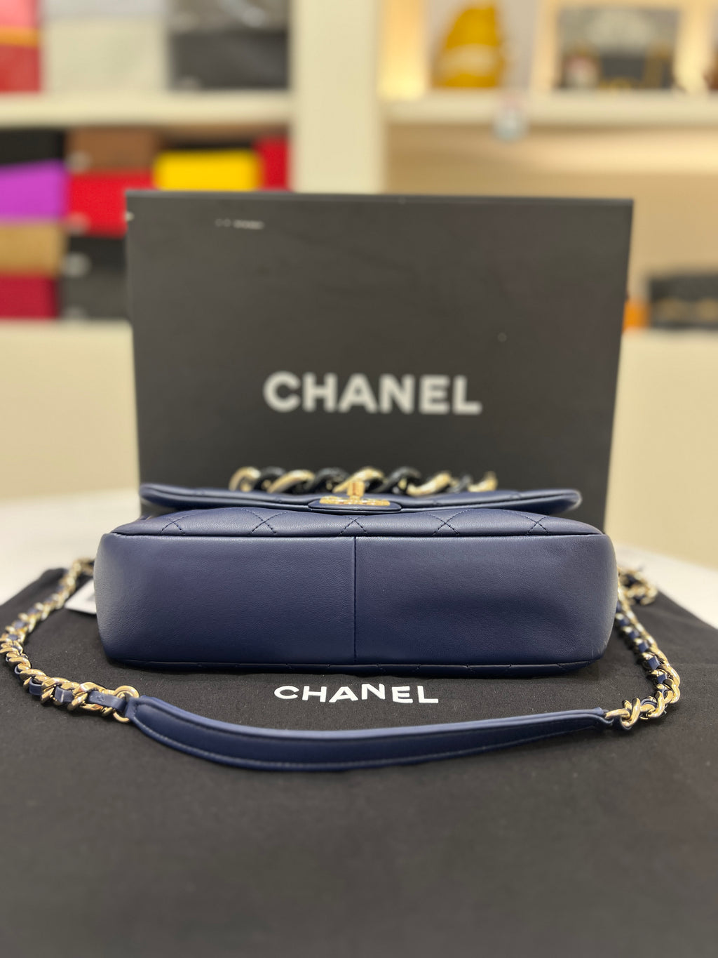 FULL SET CHANEL Resin Elegant Chain Flap Bag Quilted Lambskin Blue