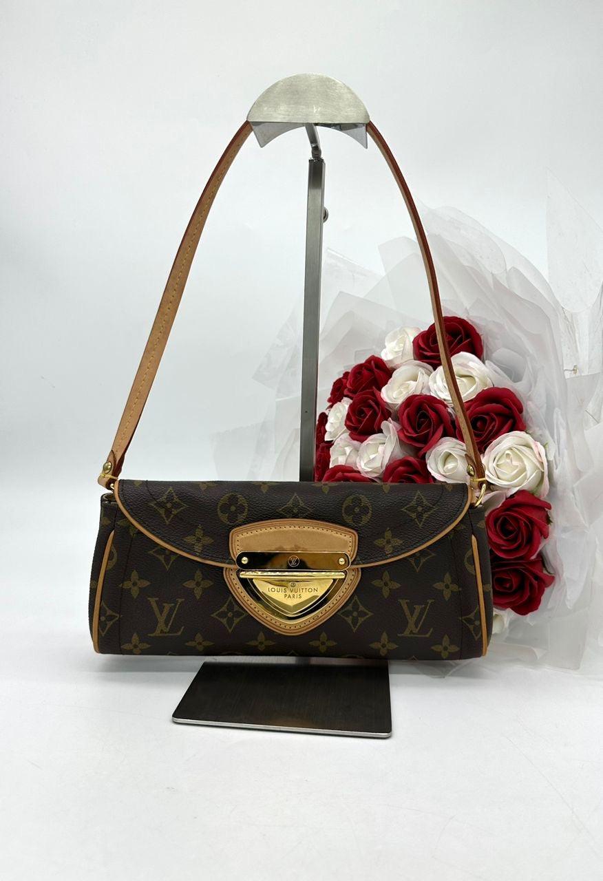 Louis Vuitton
Brown Monogram Beverly Pochette Bag - Reeluxs 