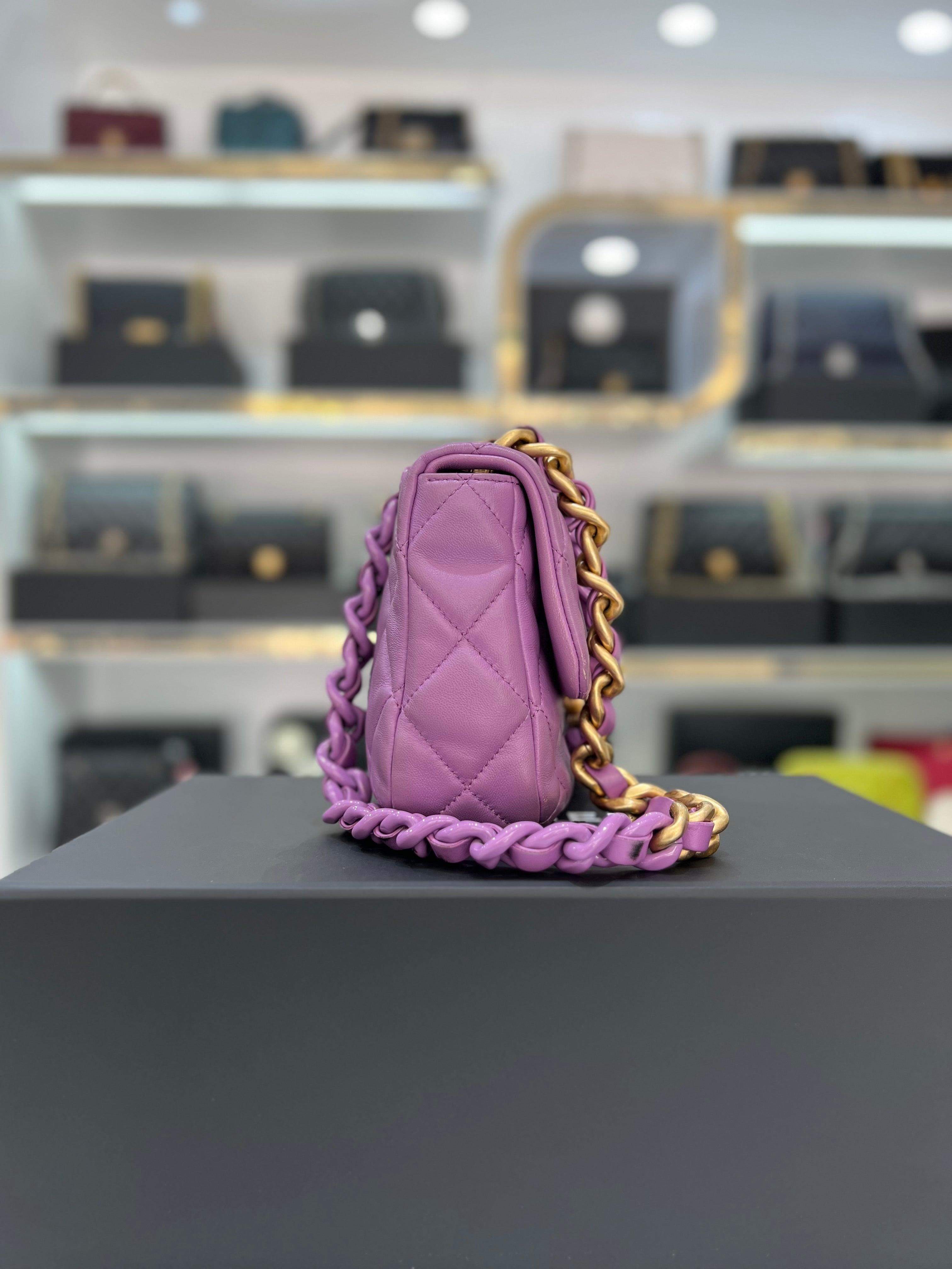 Full Set Microchip CHANEL Lambskin Quilted Small Lacquered Chain Flap Purple Slingbag For Women - Reeluxs 