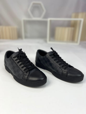 Louis Vuitton Black Monogram Sneakers Shoe Size 8 - Reeluxs 