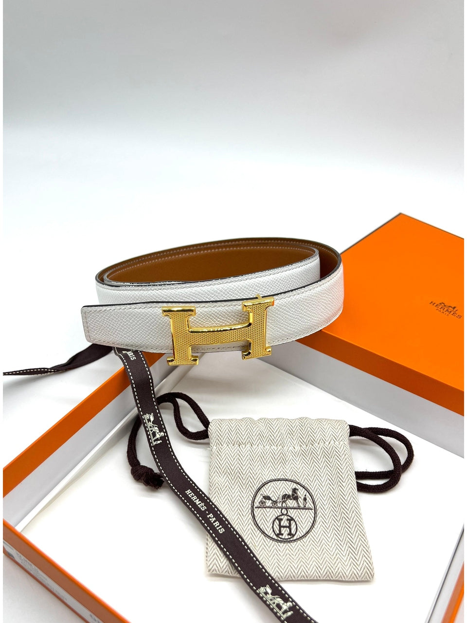 HERMES Swift Epsom 31mm Guilloche H Belt Gold White - Reeluxs 