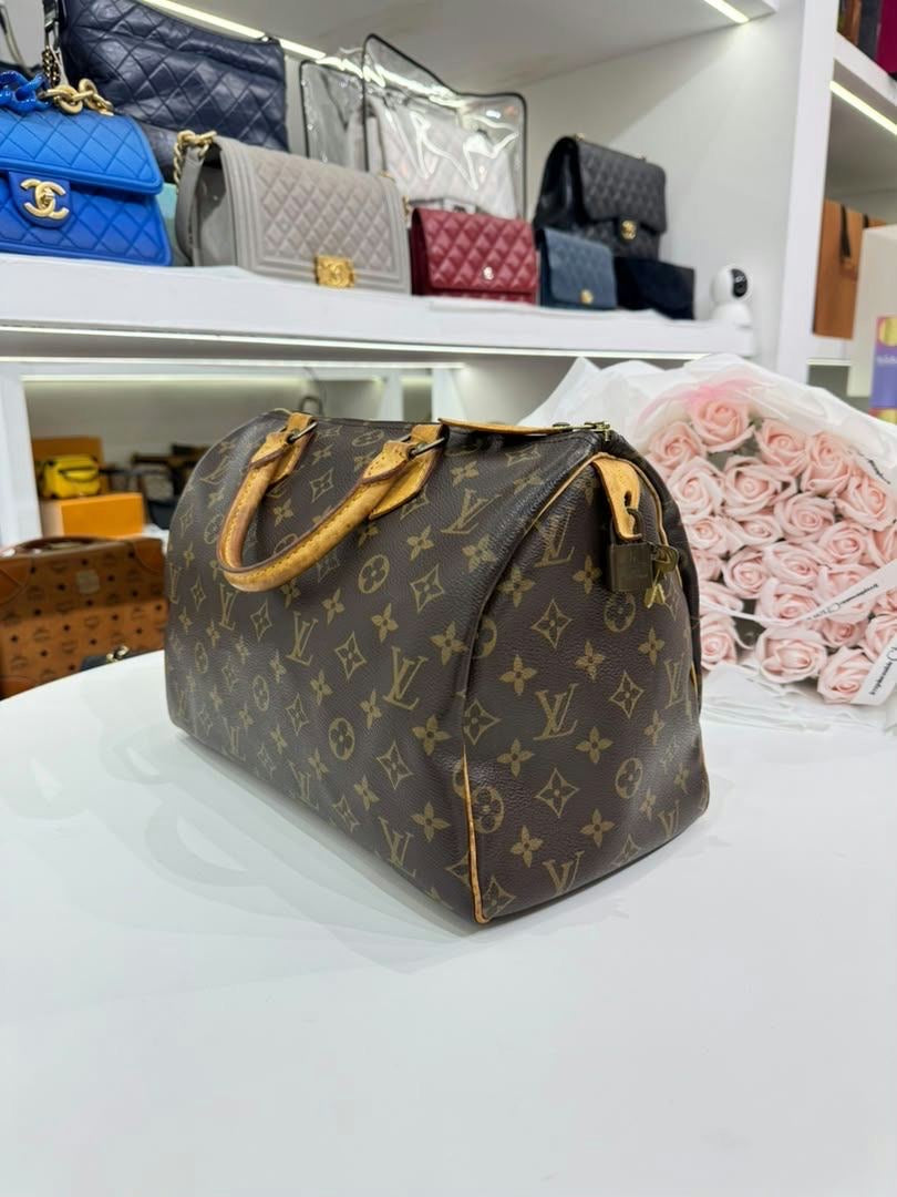 LOUIS VUITTON Monogram Speedy 30