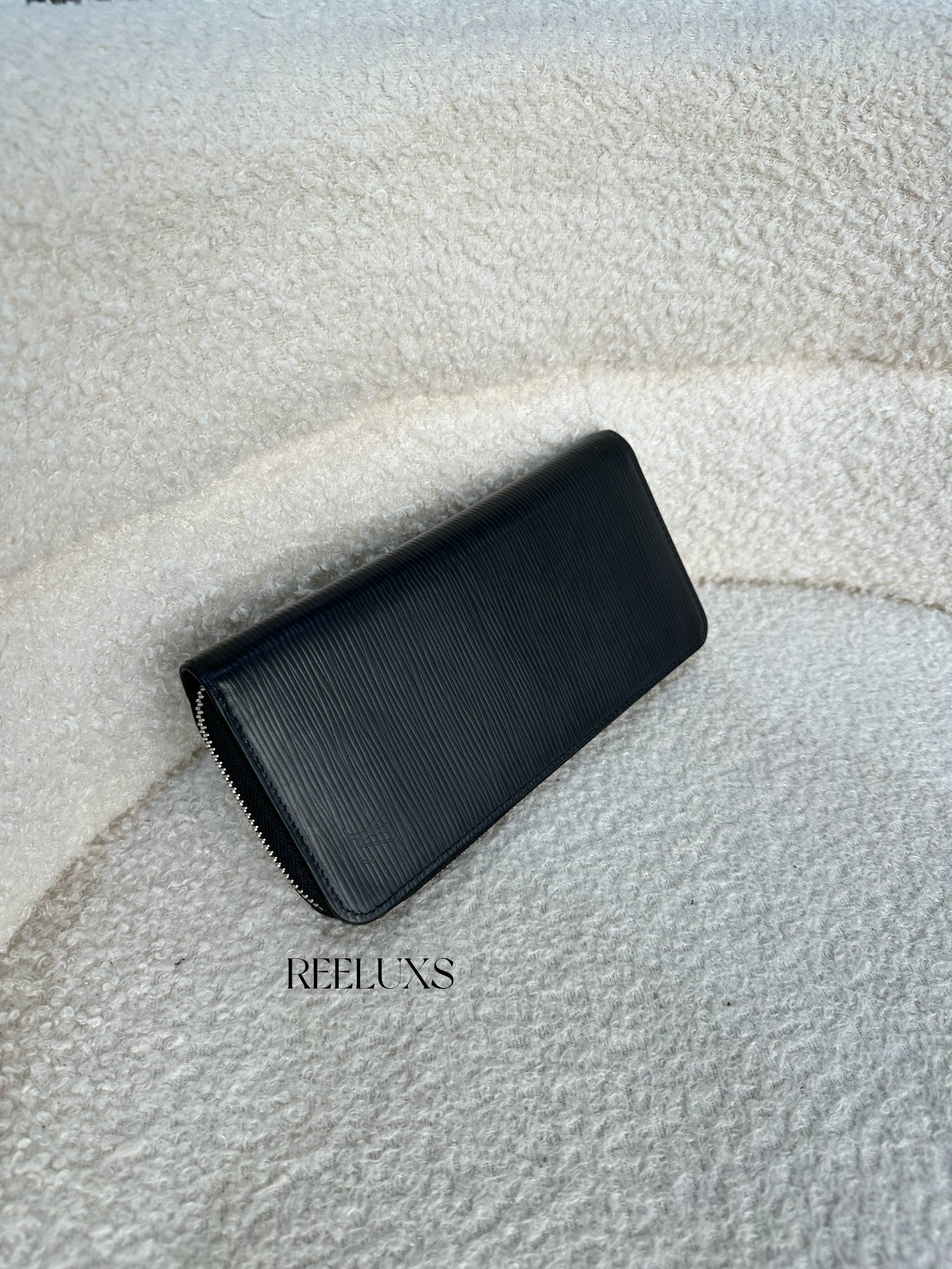 LOUIS VUITTON Zippy Wallet Verticle Black Epi Leather