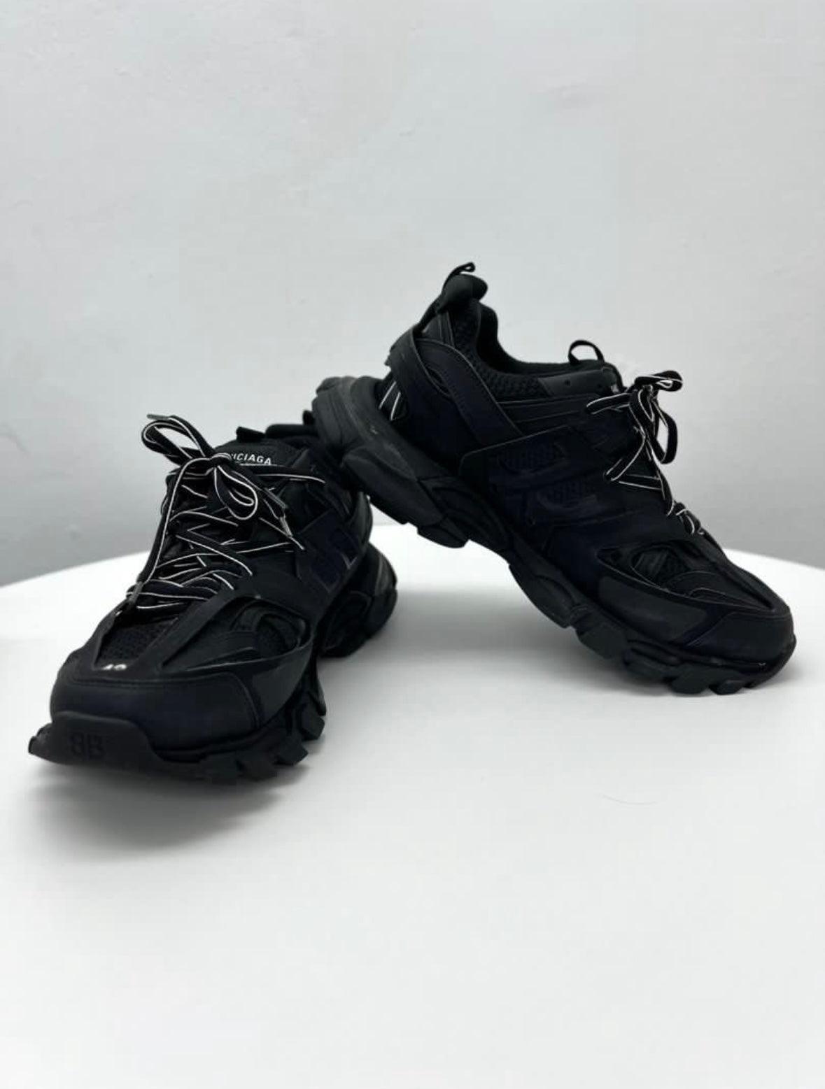 Balenciaga Track Sneakers in
Black Size 43 - Reeluxs 