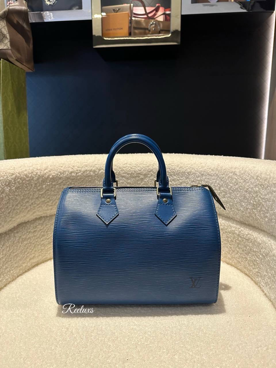 LOUIS VUITTON LV Epi Speedy 25 Speedy 25 Handbag Epi Leather in Toledo Blue