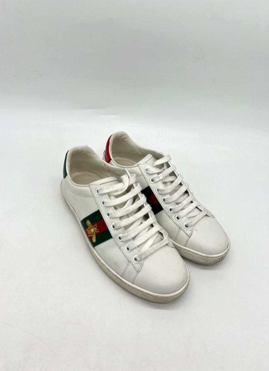 GUCCI Calfskin Ayers Bee Embroidered Ace Sneakers White &amp; Red Shoes For Unisex - Reeluxs 