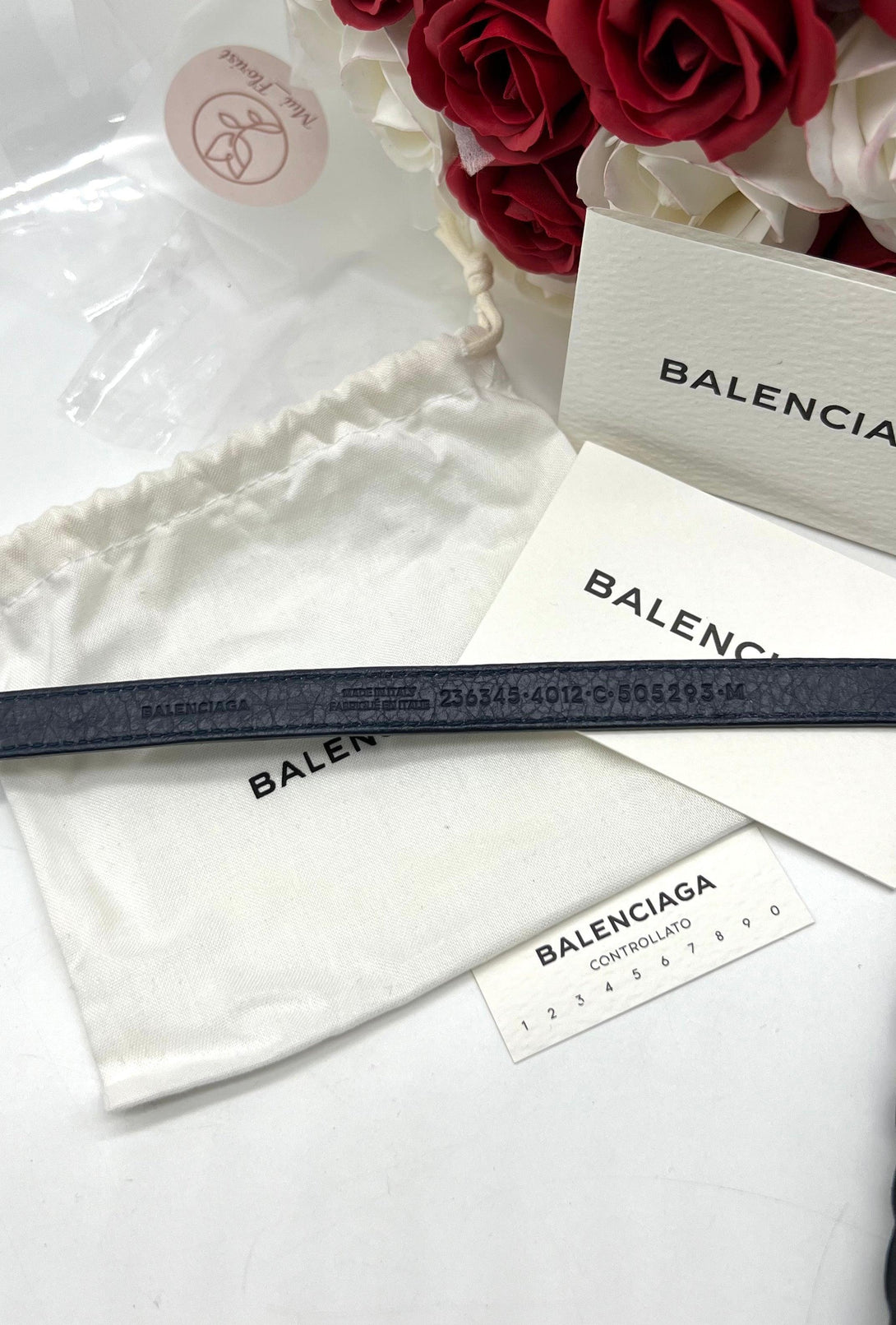 Balenciaga gold stud leather bracelet in Navy blue - Reeluxs 