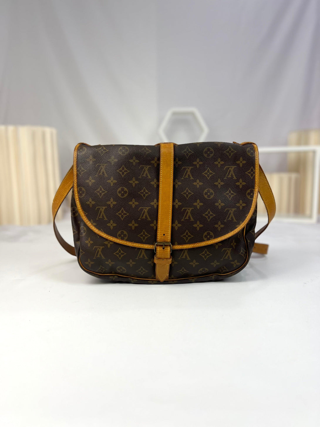 LOUIS VUITTON Brown Unisex Crossbody Sling Bag - Reeluxs 