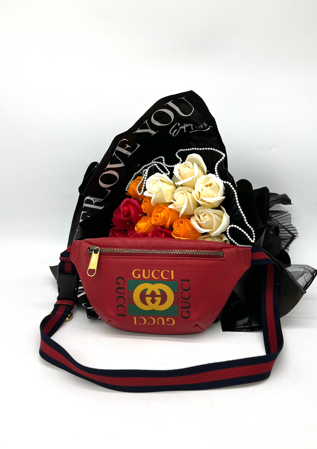 GUCCI Belt Bag in Red - Reeluxs 