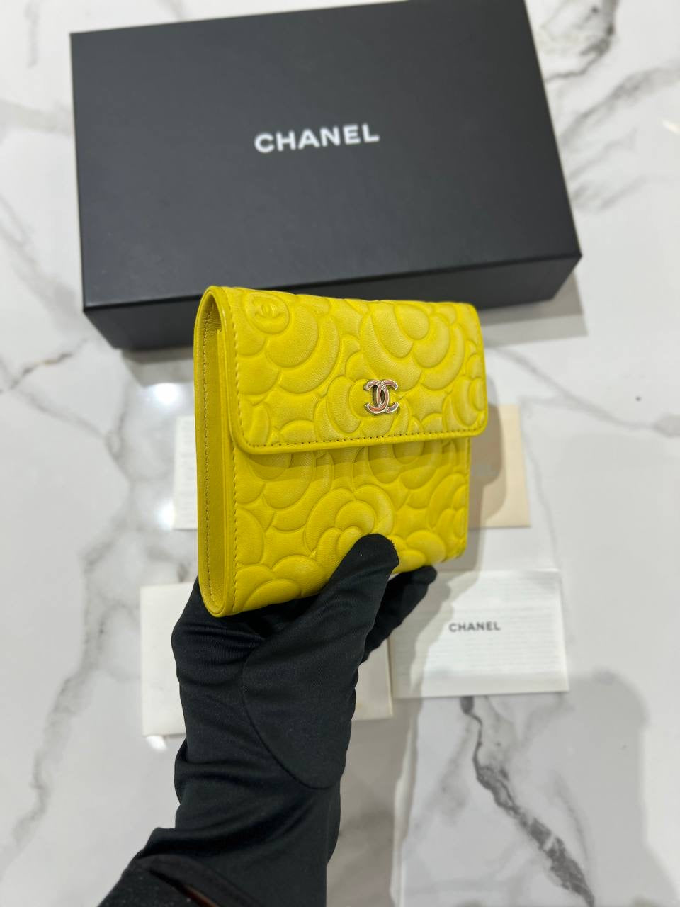 FULL SET CHANEL Yellow Leather Compact Camellia Wallet