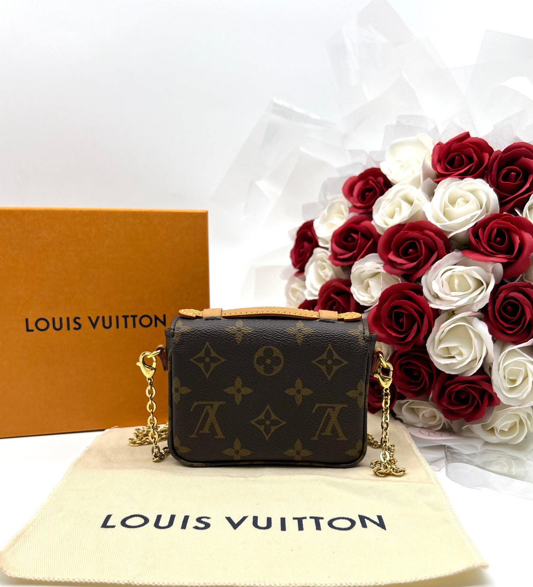 LOUIS VUITTON Micro Metis Monogram Canvas - Reeluxs 