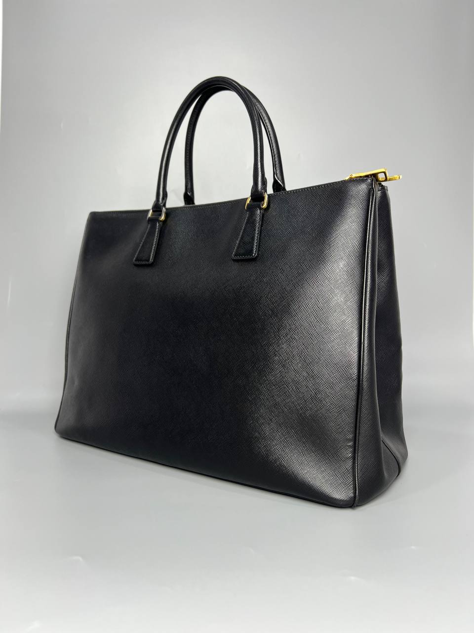 PRADA Saffiano Double-Zip Executive Black Tote Bag - Reeluxs 