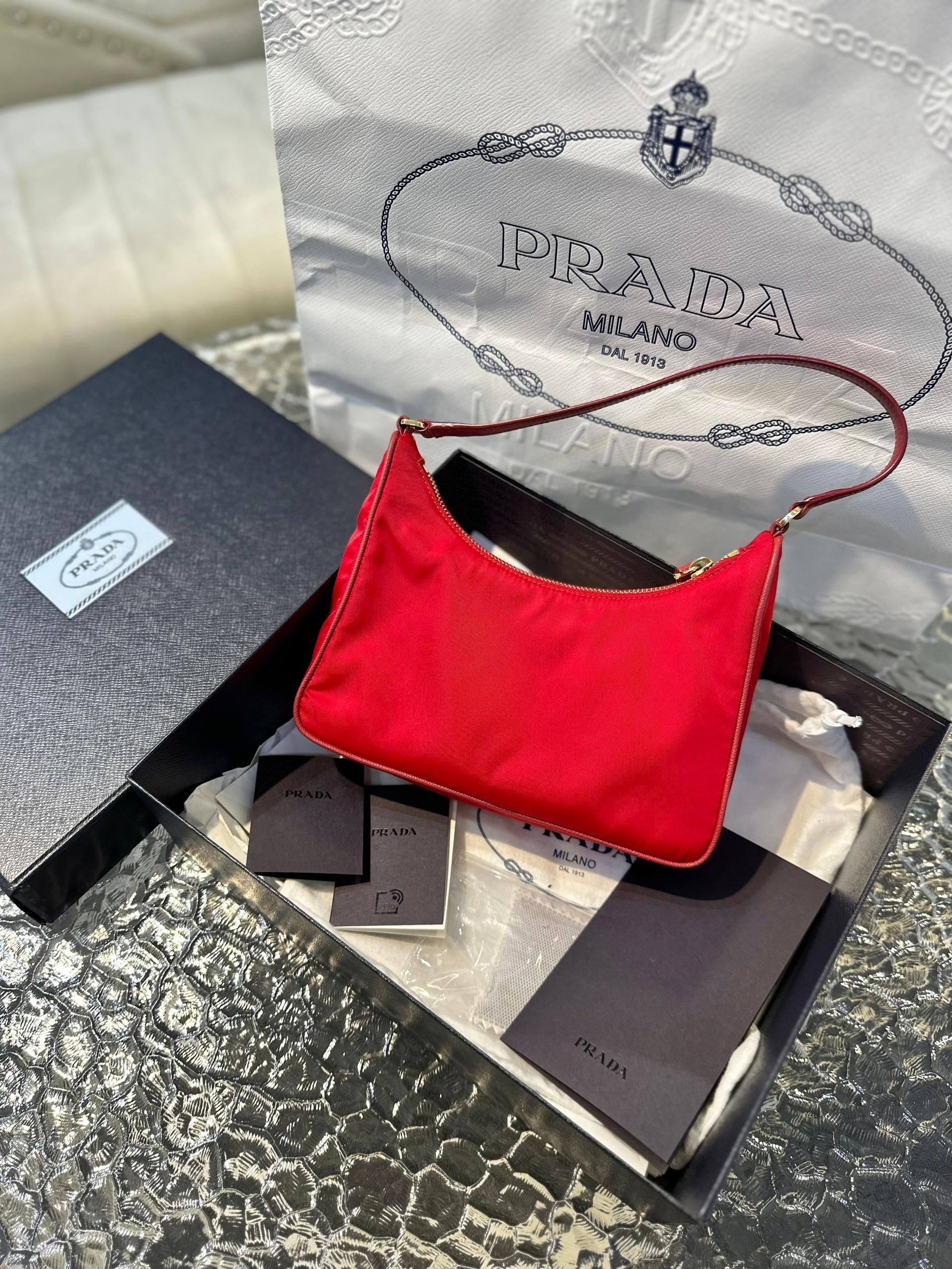 Prada Tessuto Re-Edition 2005 Nylon Mini Bag - Reeluxs 