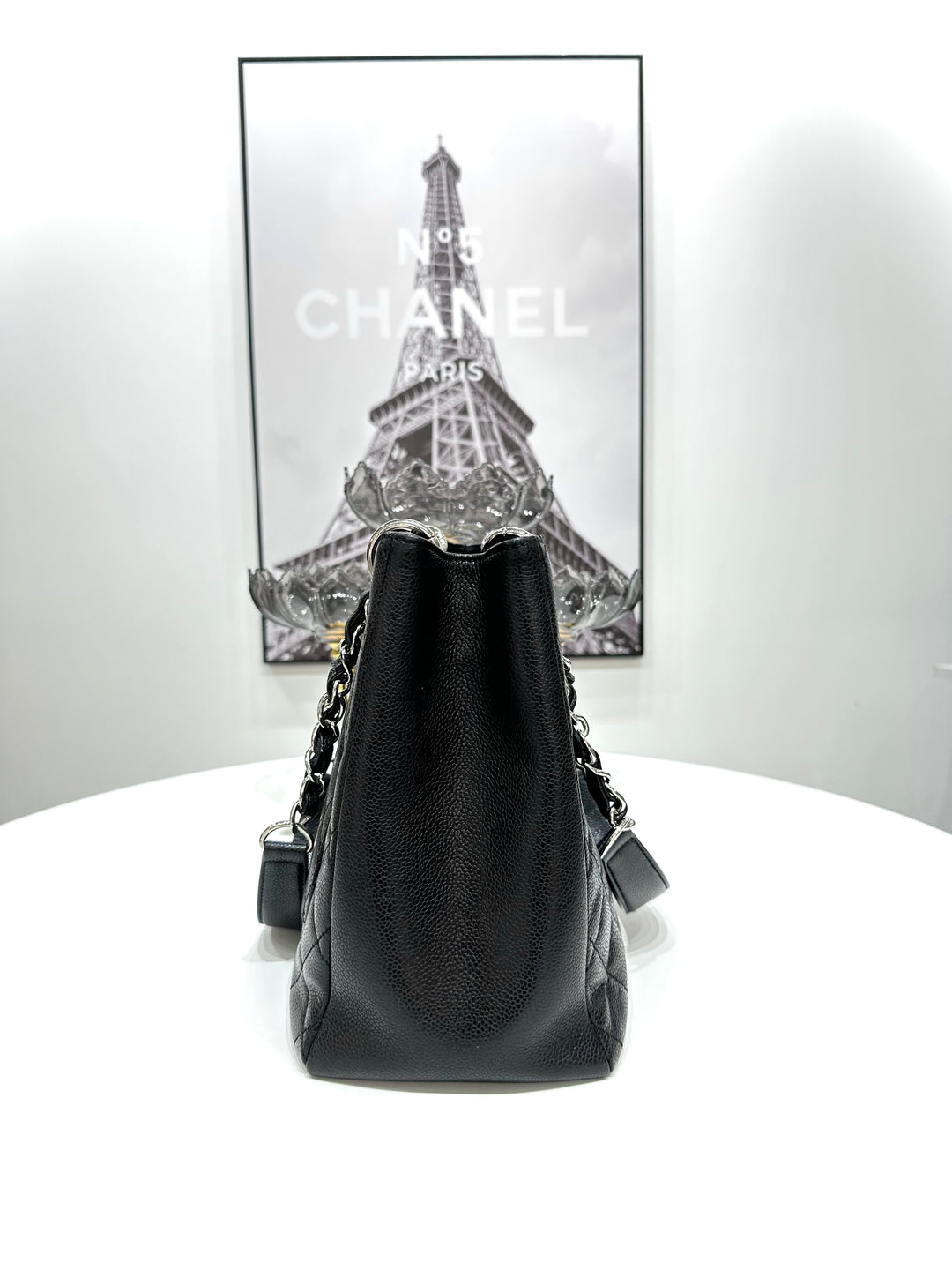 CHANEL Caviar Skin Matelasse Chain Shoulder Bag Black