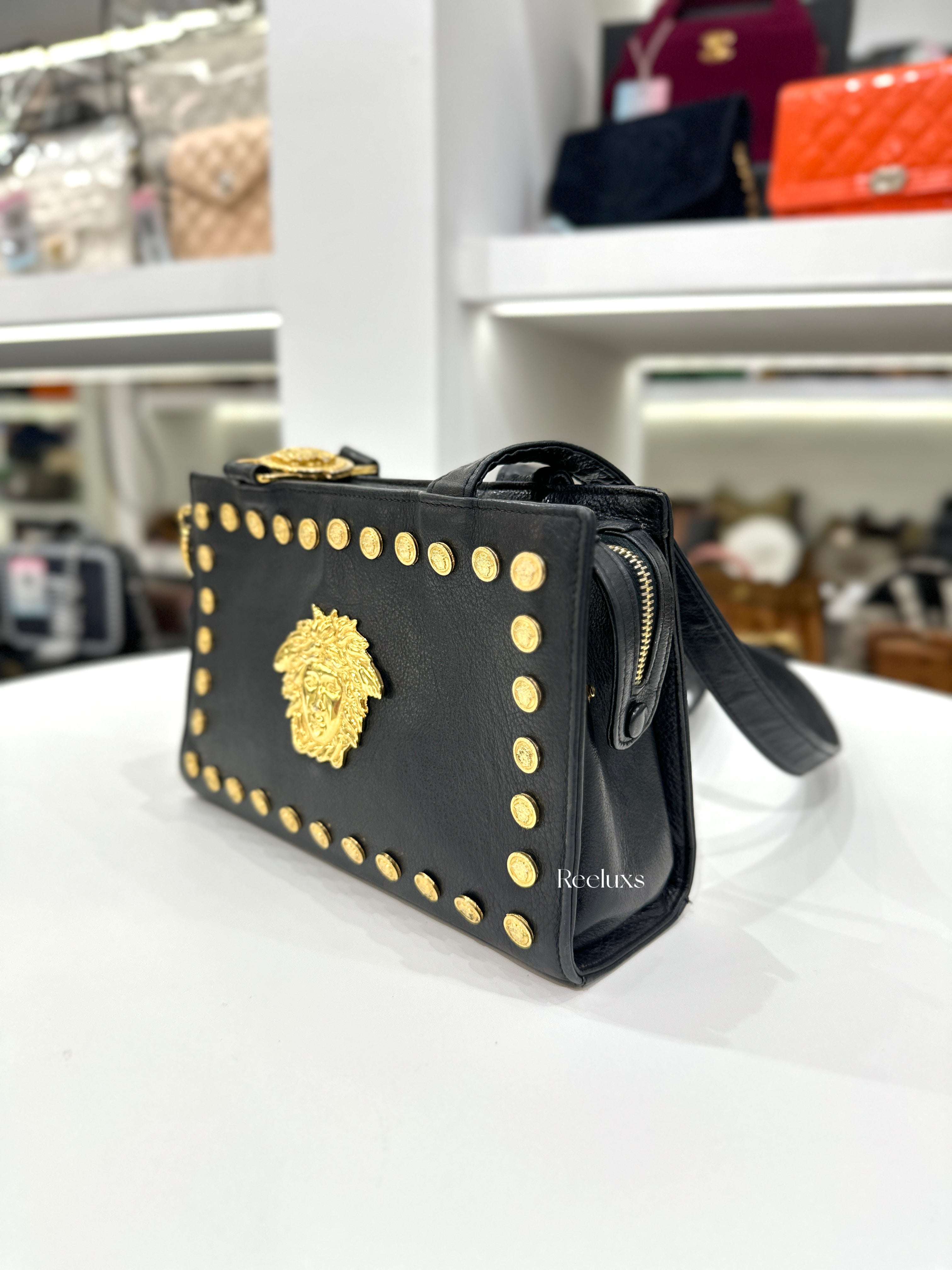 VERSACE Vintage Gianni Black Leather Shoulder Bag