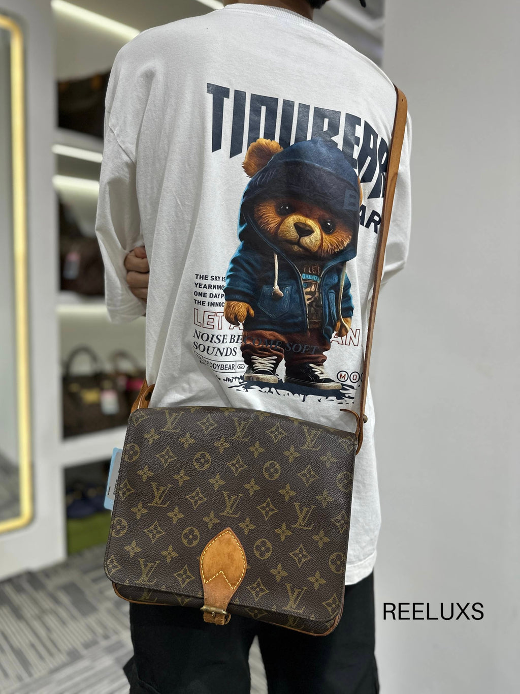 LOUIS VUITTON Cartouchiere MM Shoulder Bag