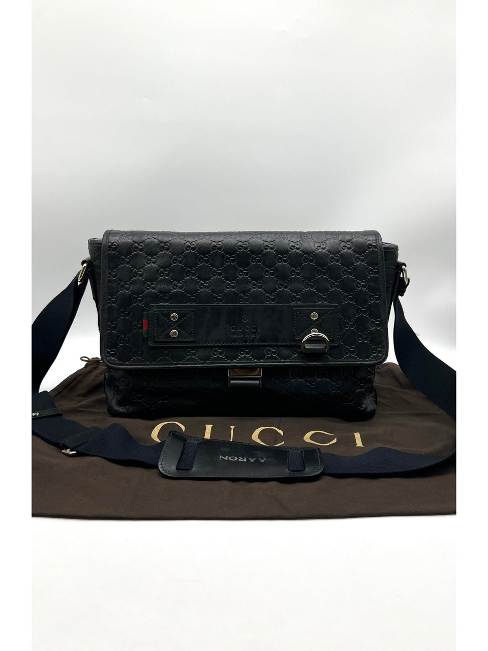 GUCCI Black Guccissima Crossbody Bag - Reeluxs 