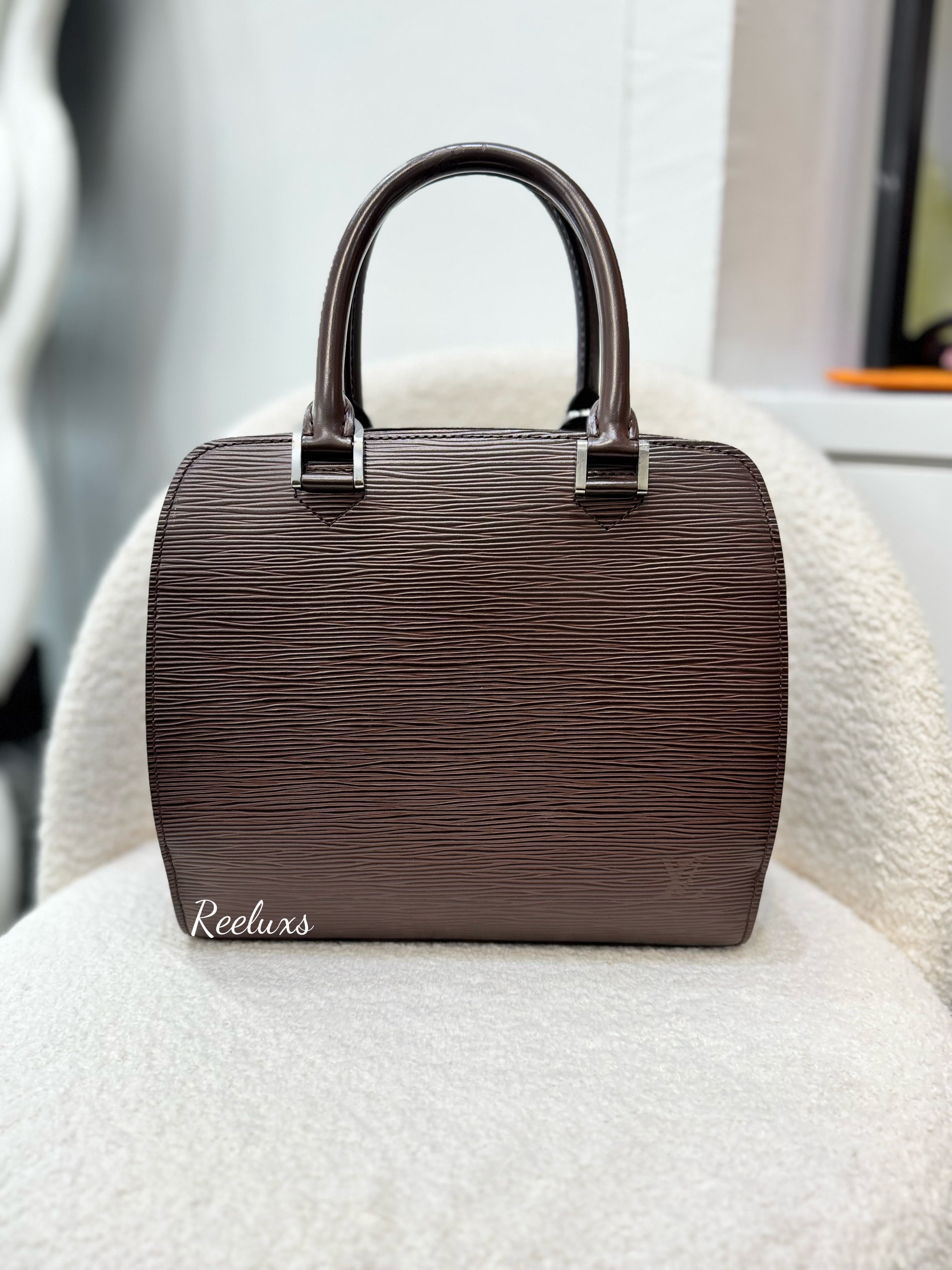 LOUIS VUITTON LV Epi Pont Neuf Handbag Brown