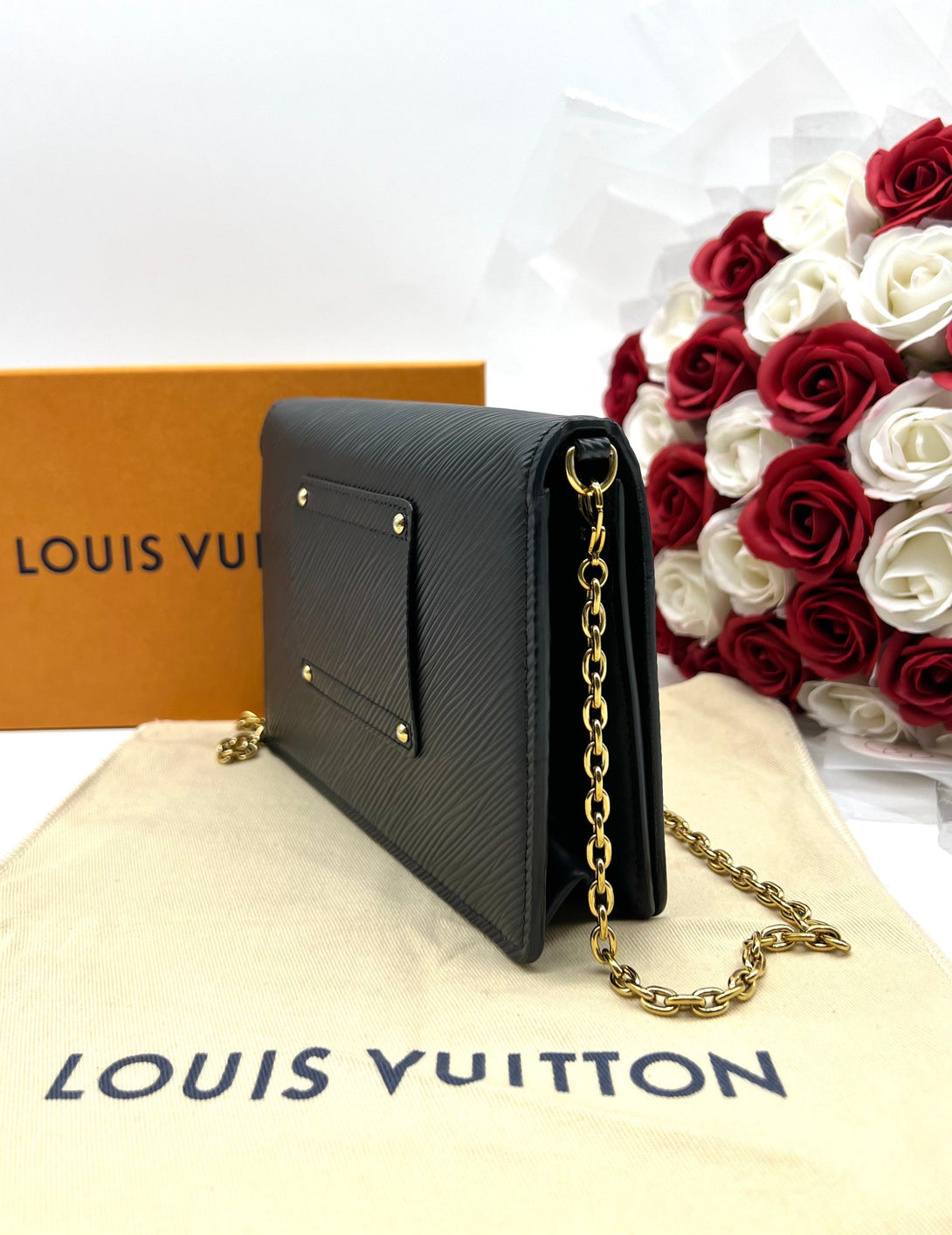 LOUIS VUITTON Twist Belt Wallet on Chain Epi Leather - Reeluxs 