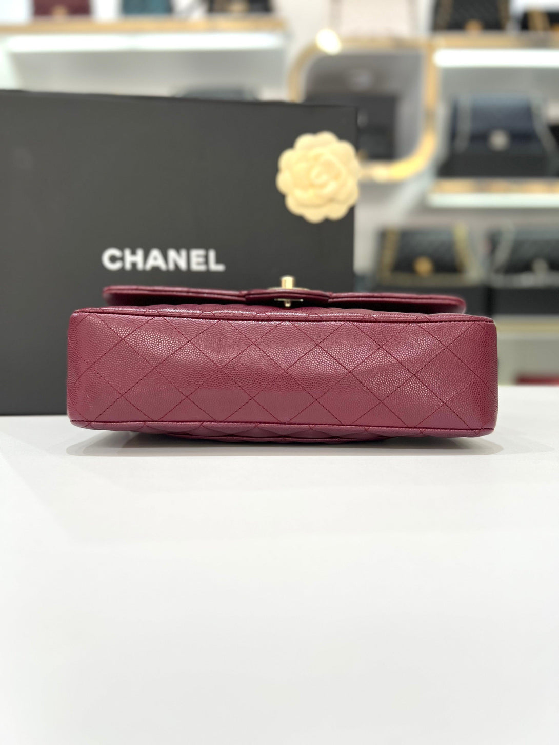 Full Set Microchip CHANEL Medium Shiny Graind Caviar Flap Burgundy Champagne Women Slingbag - Reeluxs 