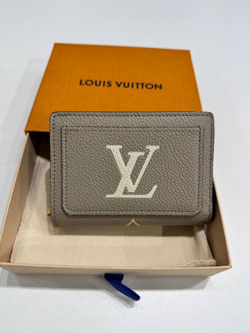 LOUIS VUITTON LV Claire Bifold Wallet Creme Beige