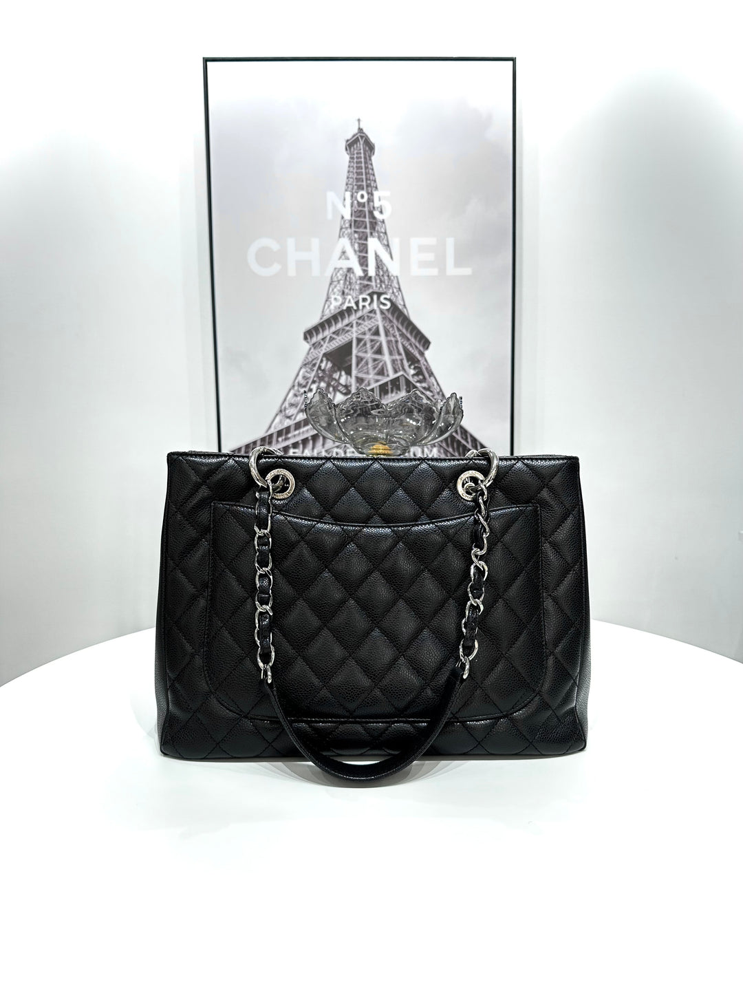 CHANEL Caviar Skin Matelasse Chain Shoulder Bag Black