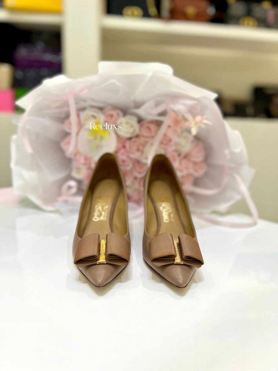 SALVATORE FERRAGAMO Mimì Pointed-Toe Pumps