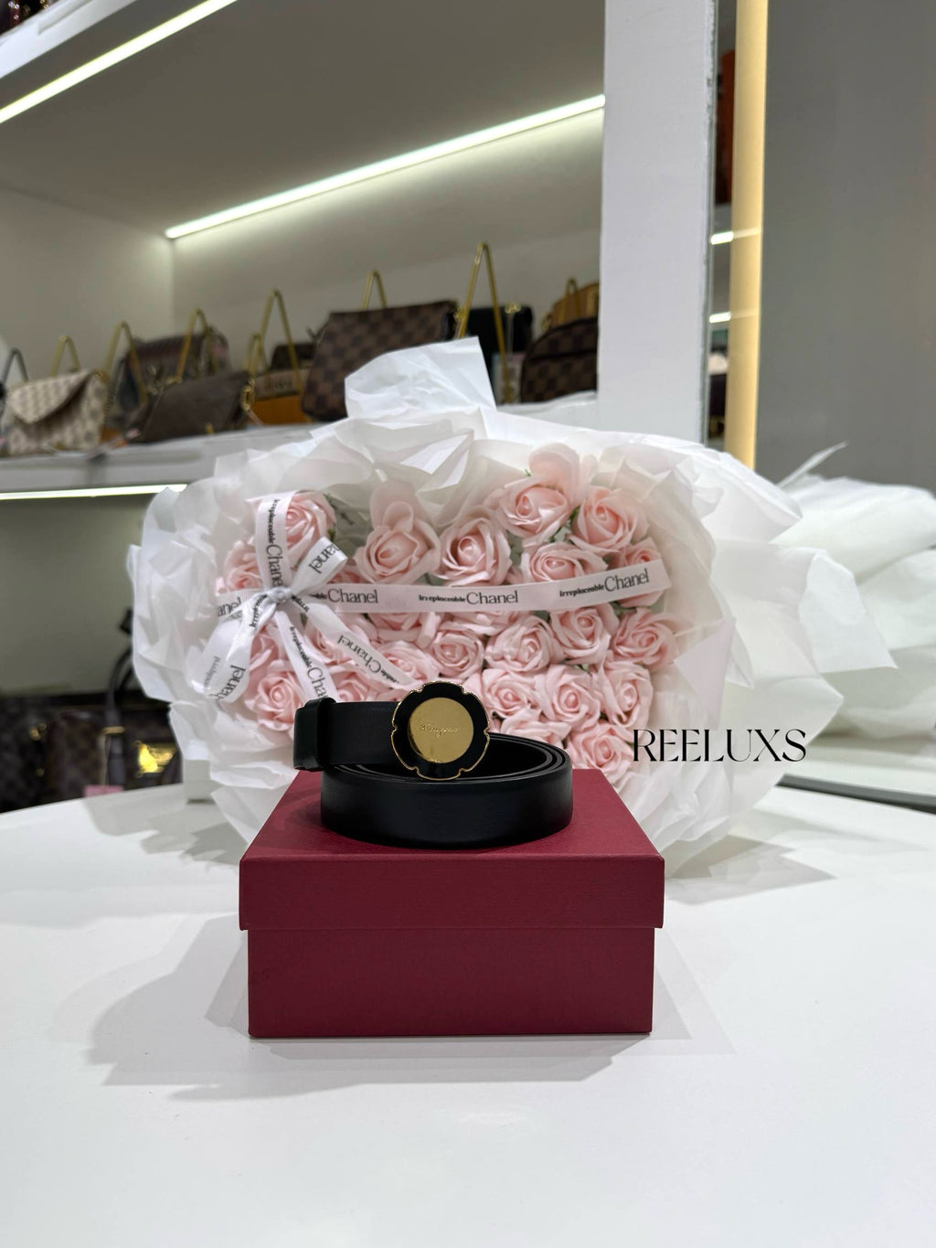 FERRAGAMO Vara Flower Buckle Belt