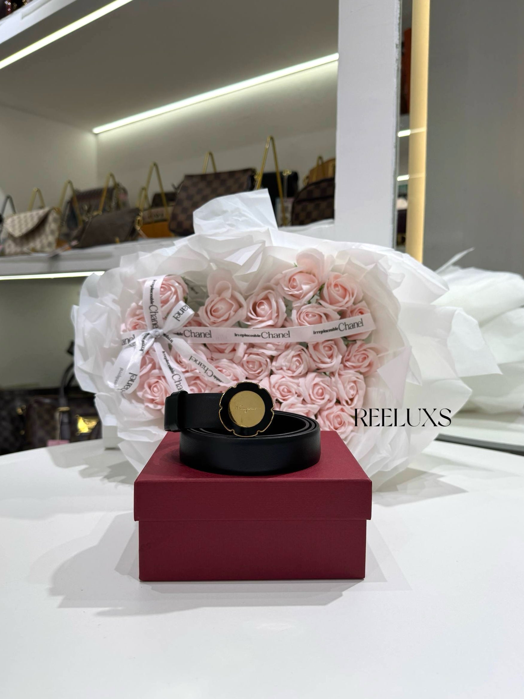 FERRAGAMO Vara Flower Buckle Belt