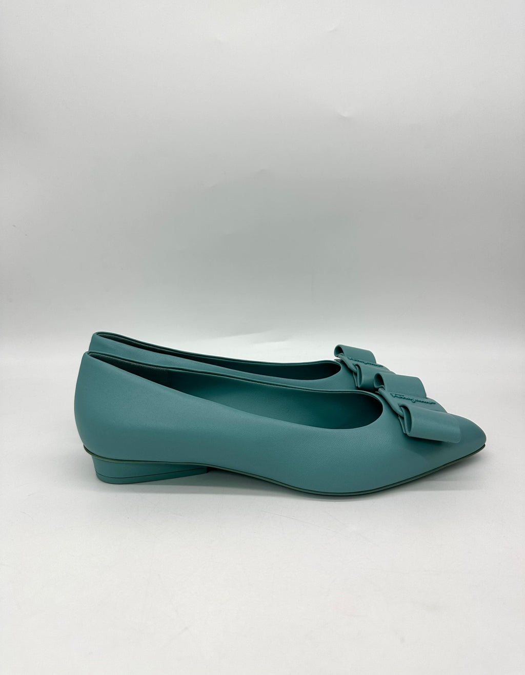 SALVATORE FERRAGAMO Viva Turquoise Ballet Flats Size 8 - Reeluxs 