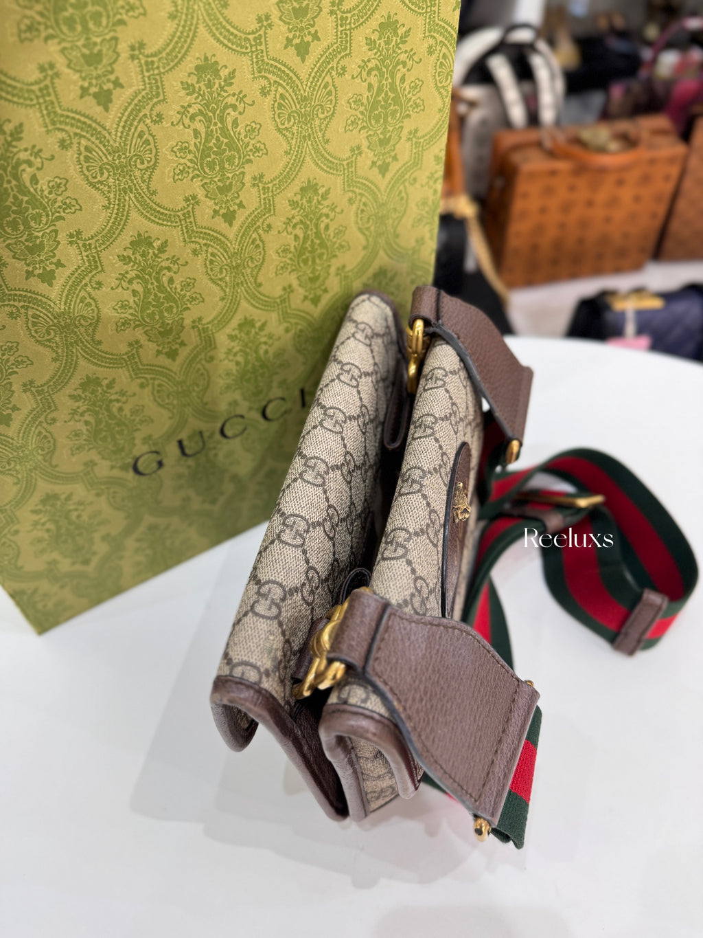 GUCCI Neo Vintage GG Supreme Messenger Bag