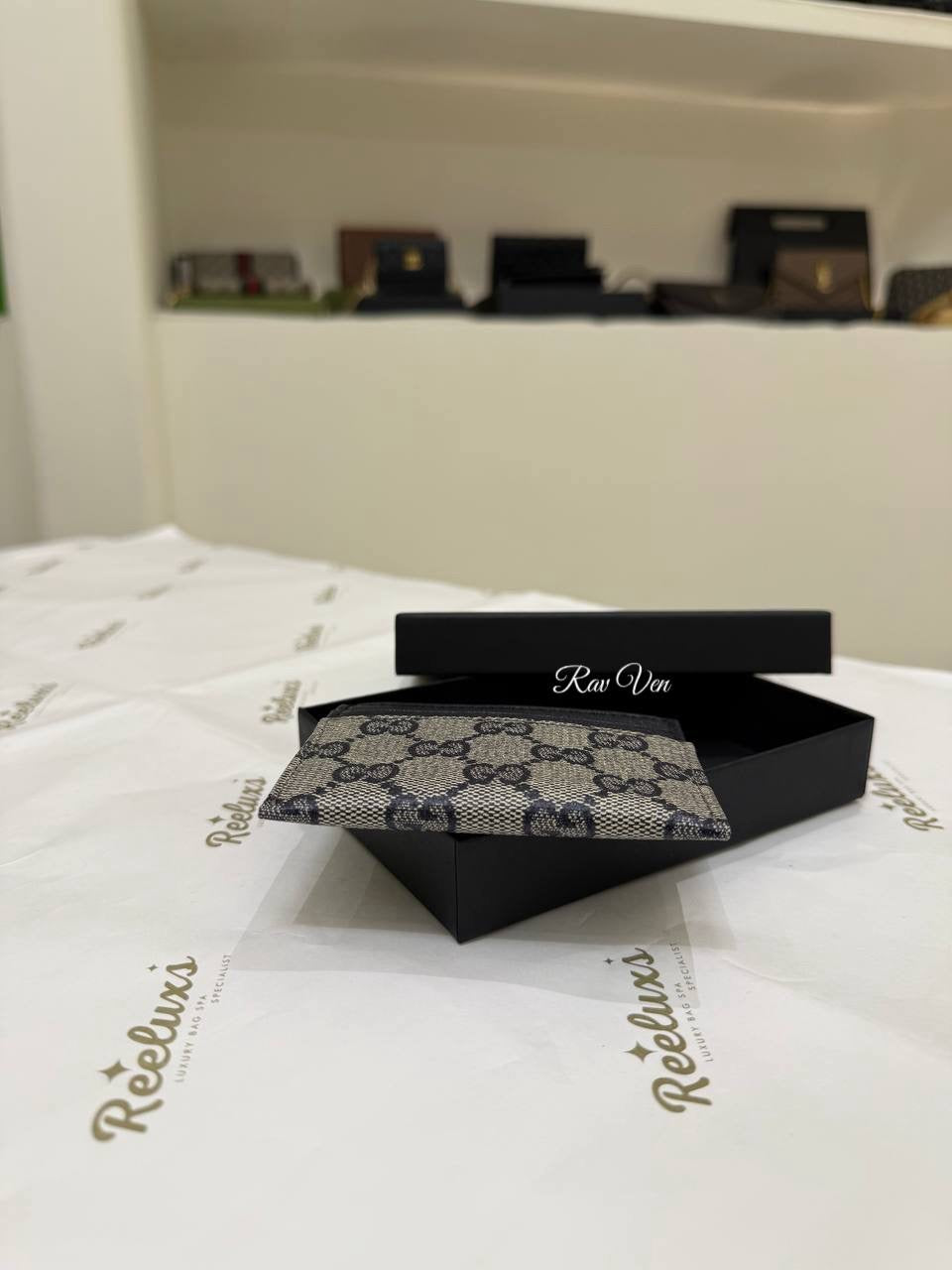 GUCCI GG Supreme Card Case