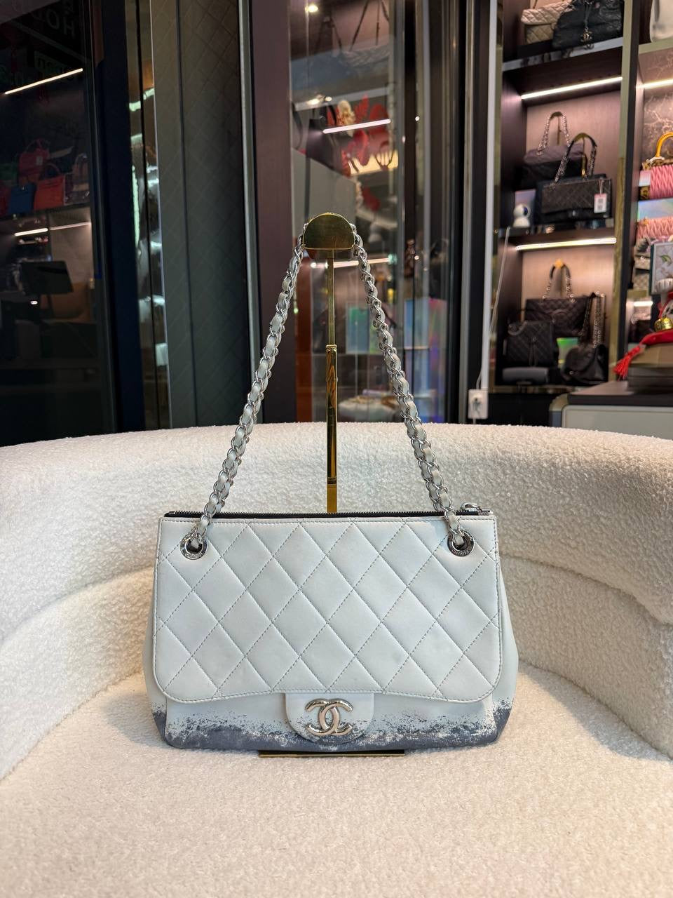 Chanel White/Black Quilted Leather Zip Flap Bag