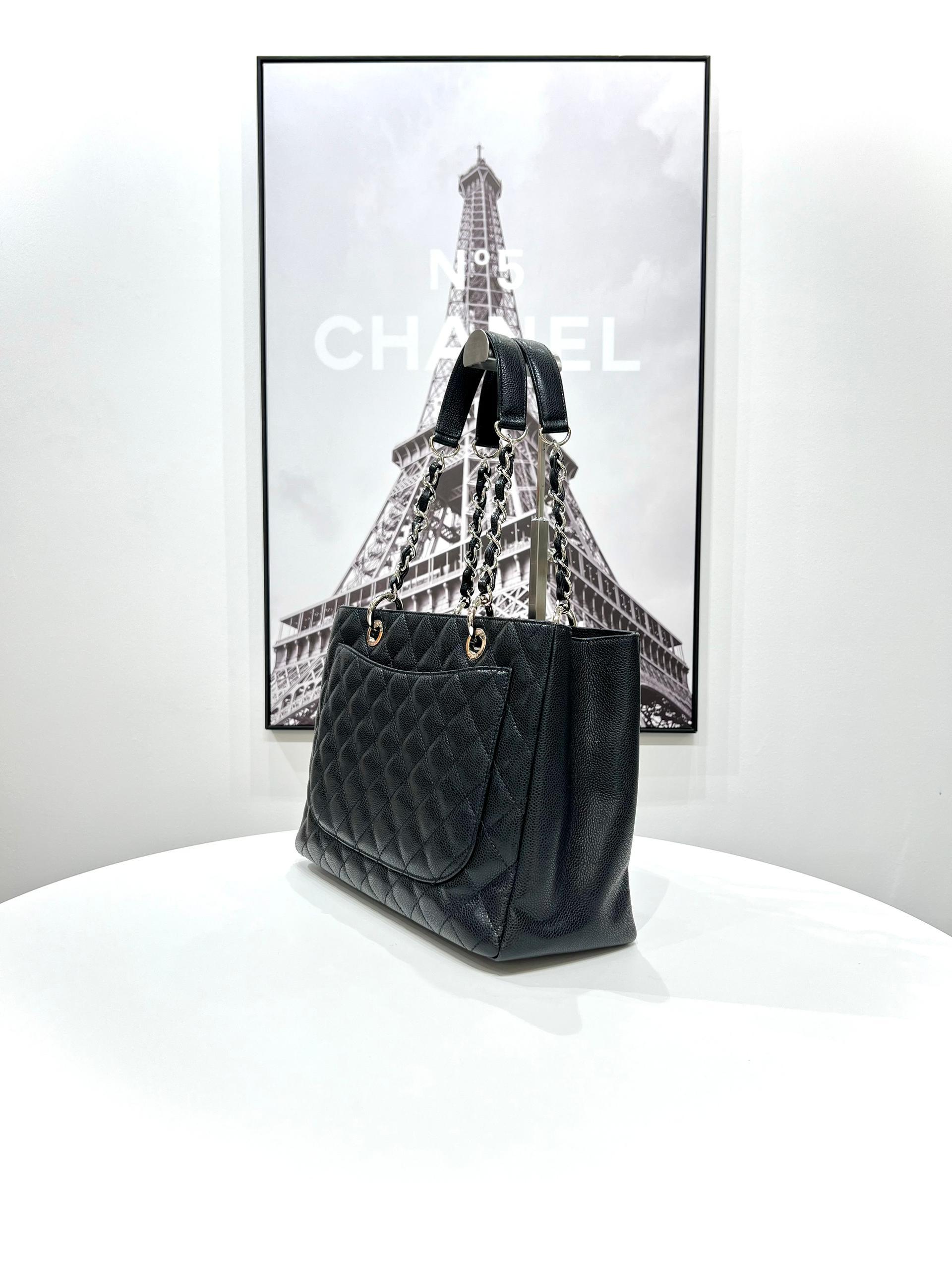 CHANEL Caviar Skin Matelasse Chain Shoulder Bag Black - Reeluxs 