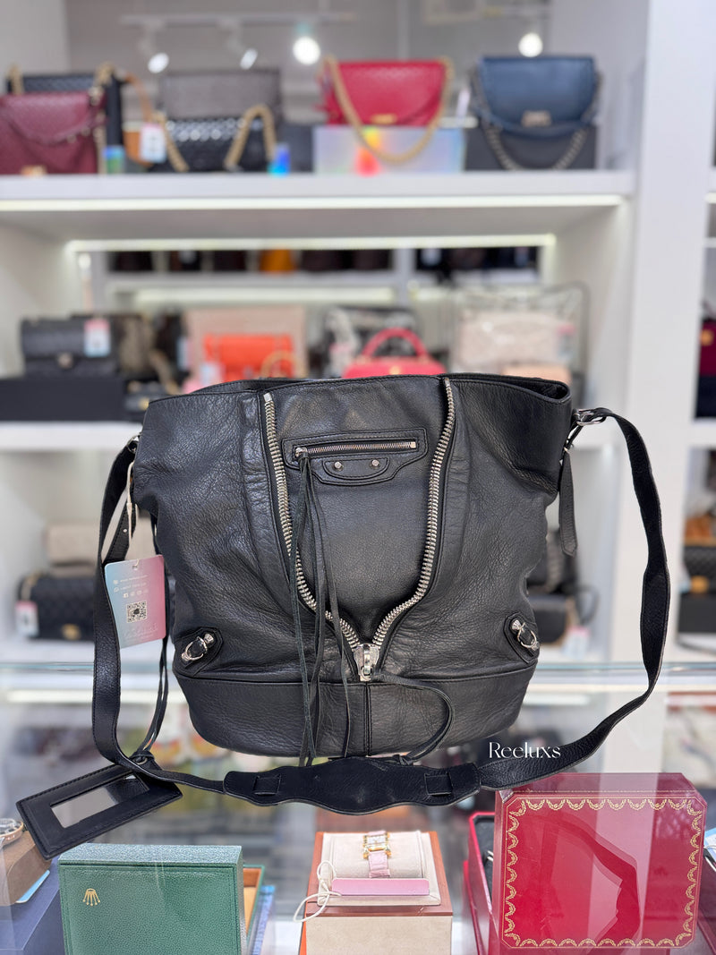 BALENCIAGA Papier Drop Bucket Bag Calfskin Leather